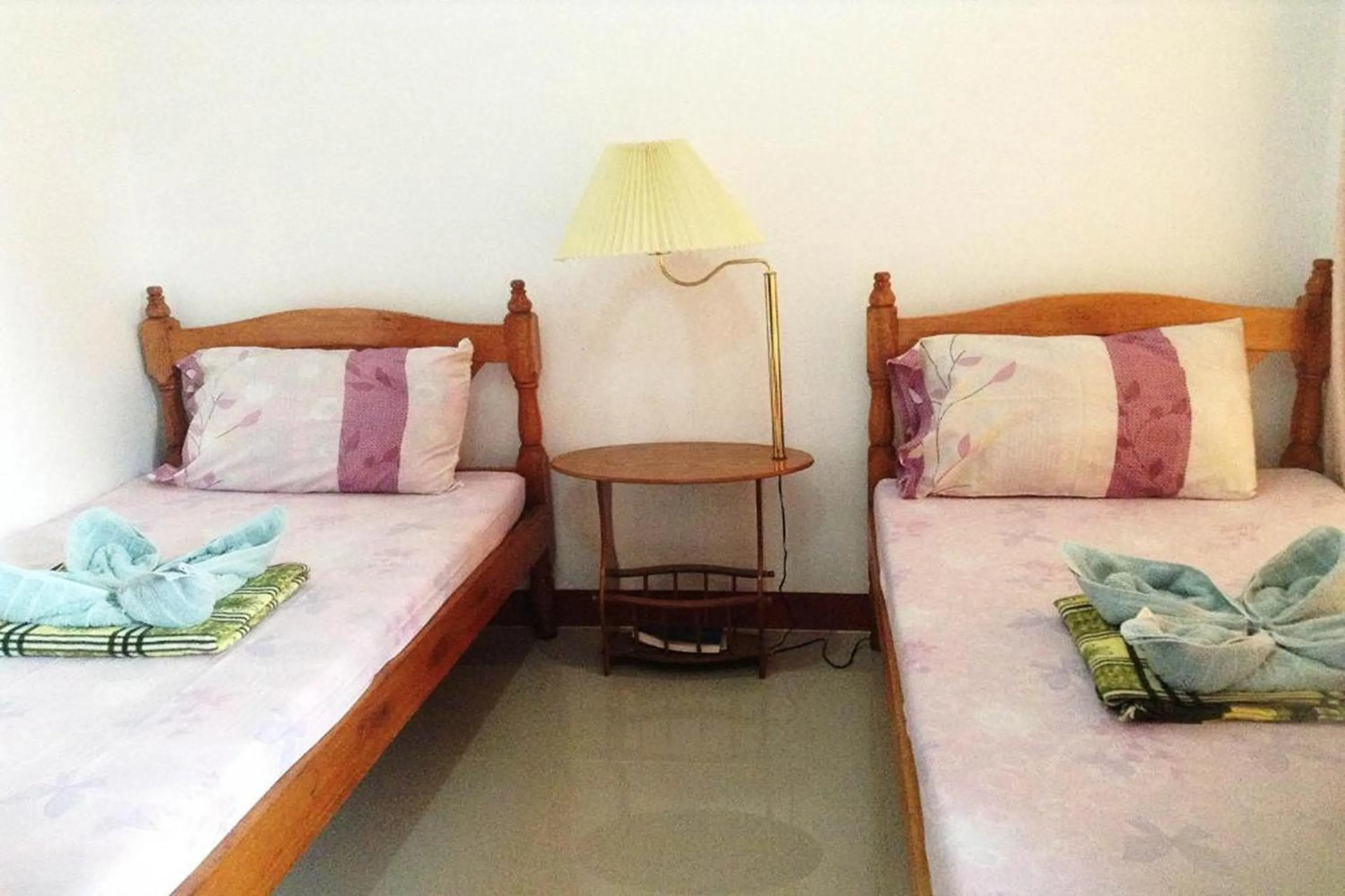 Standard Twin Room in Citadel Bed and Breakfast