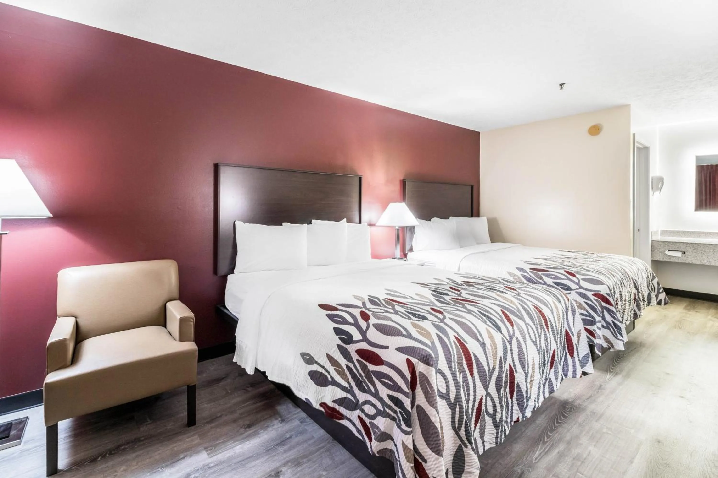 Deluxe Queen Room with Two Queen Beds - Non-Smoking in Red Roof Inn Cadiz