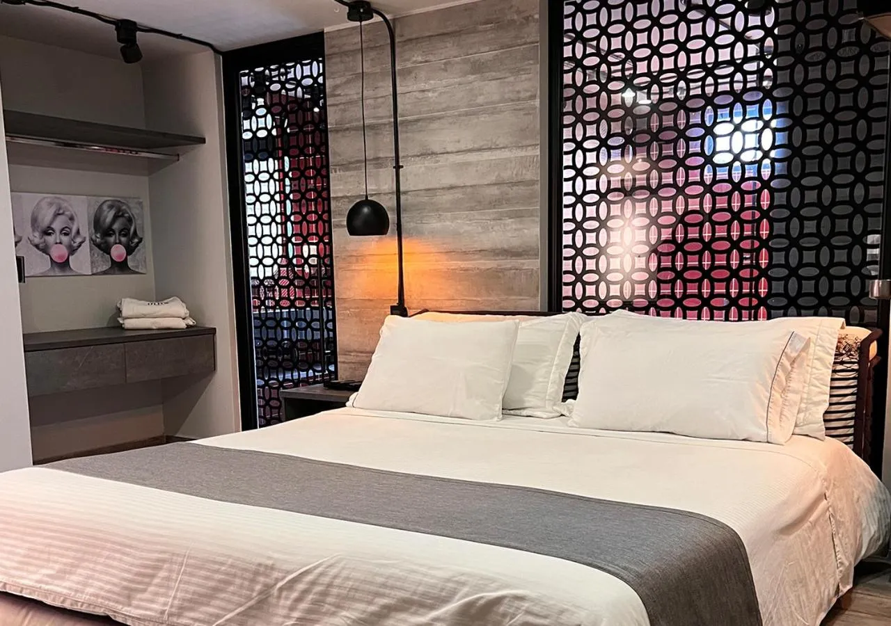 Deluxe Suite with Spa Bath in Hotel D' Leon