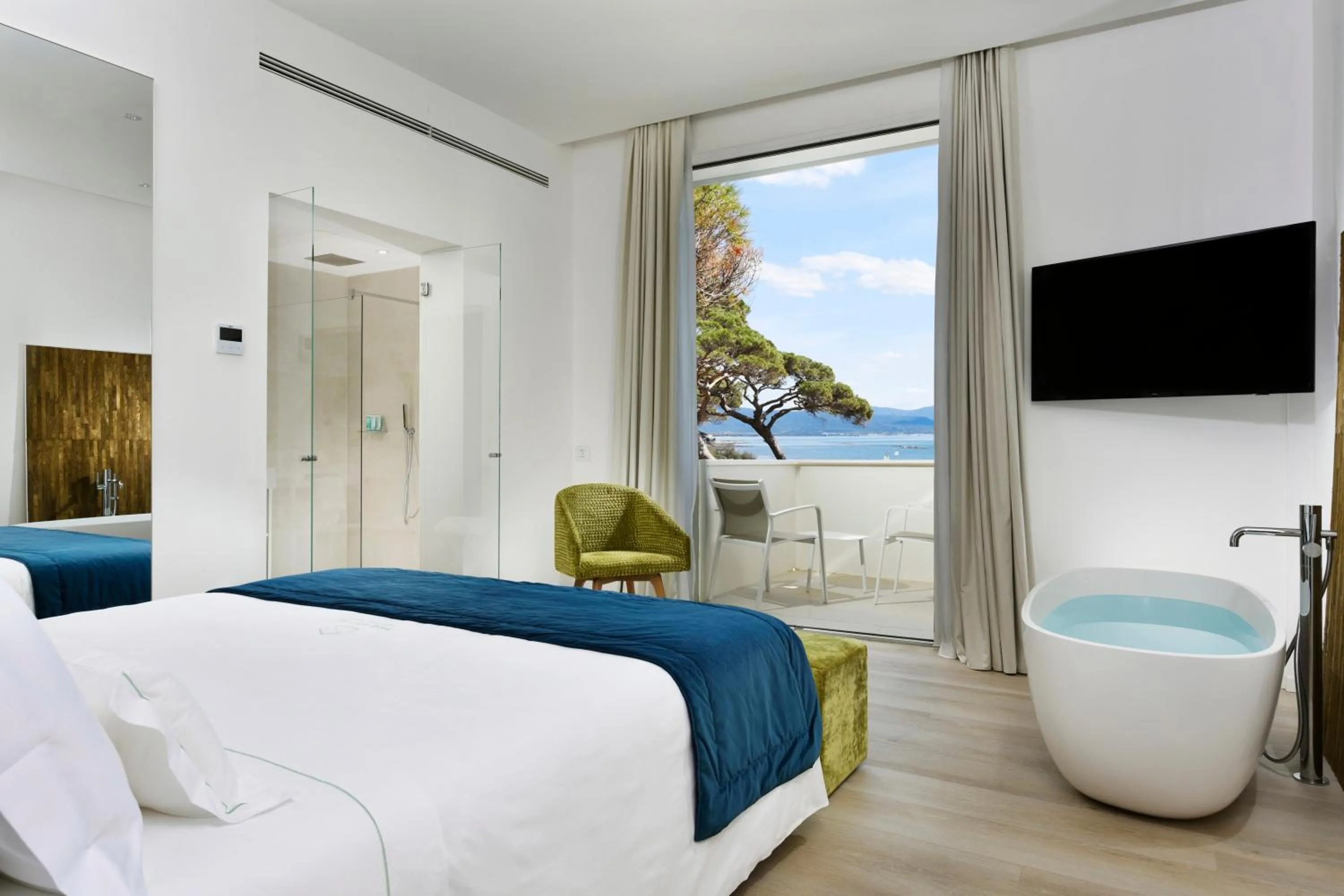 Executive Suite with Sea View in The Sense Experience Resort - Preferred Hotels & Resorts