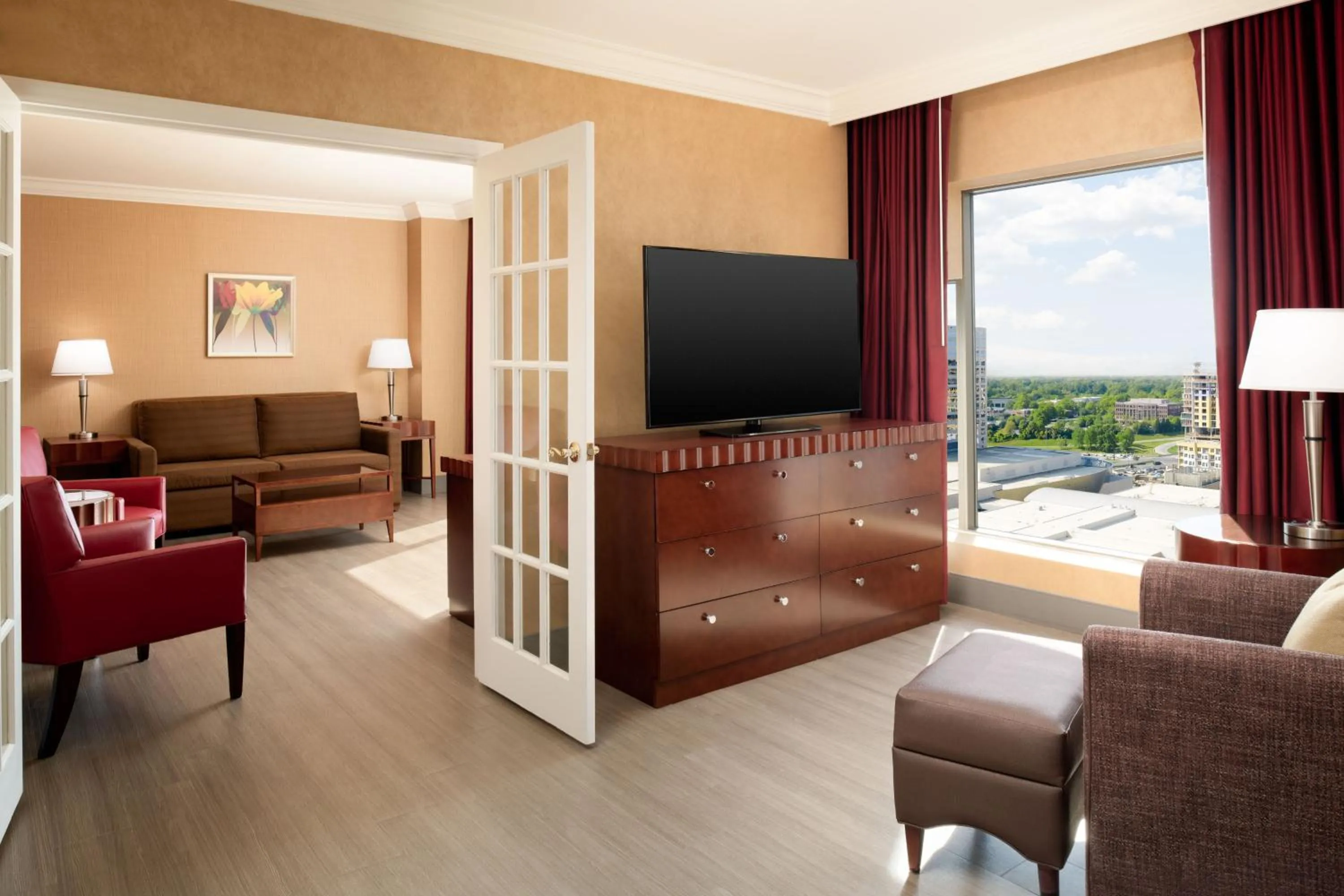 Premium One-Bedroom King Suite in Hilton Charlotte Uptown