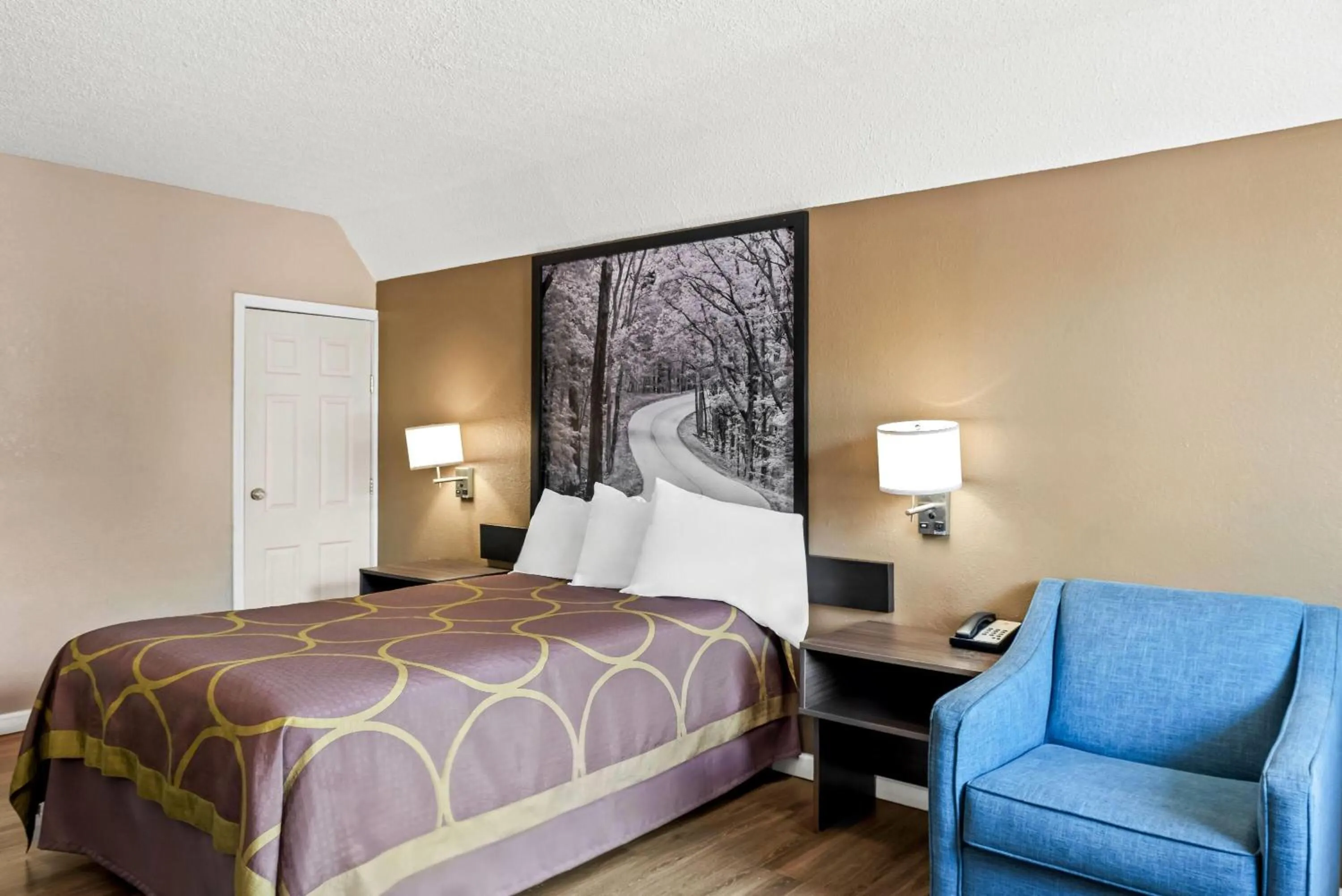 Double Room - Non-Smoking in Super 8 by Wyndham Brownsburg