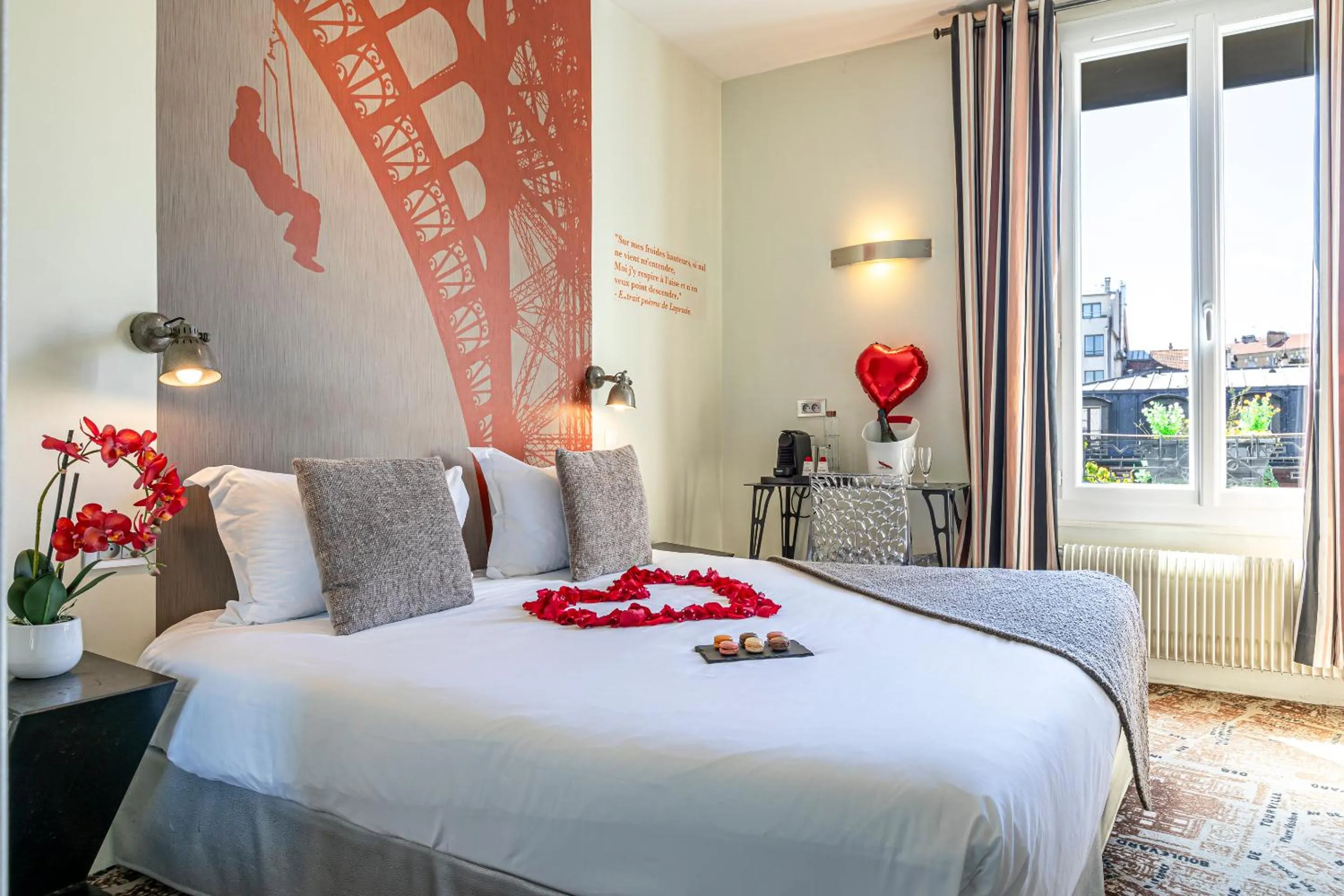 Superior Double Room in Hotel Alpha Paris Eiffel by Patrick Hayat