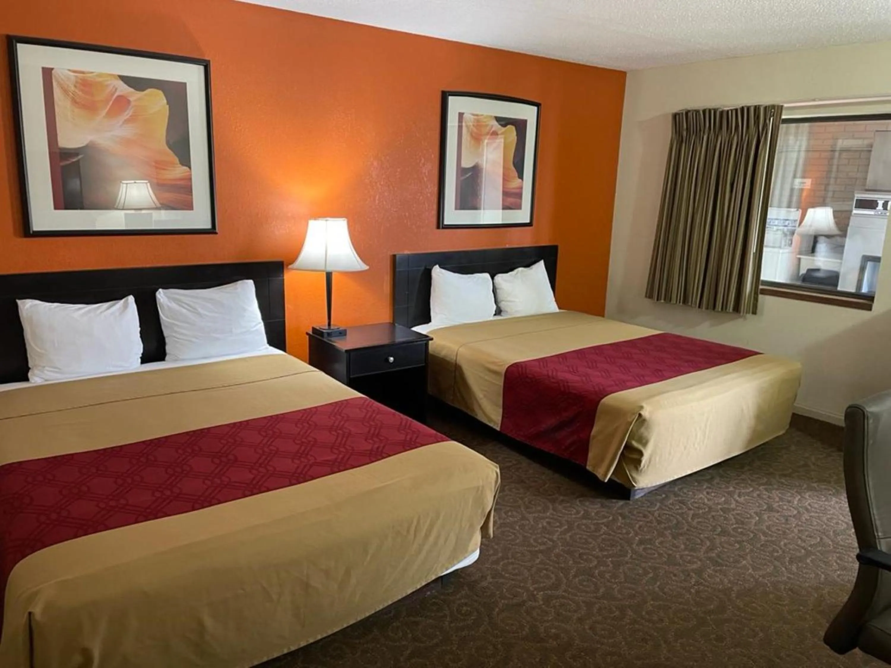 Queen Room with Two Queen Beds - single occupancy - Accessible/Non-Smoking  in Knights Inn & Suites Emporia