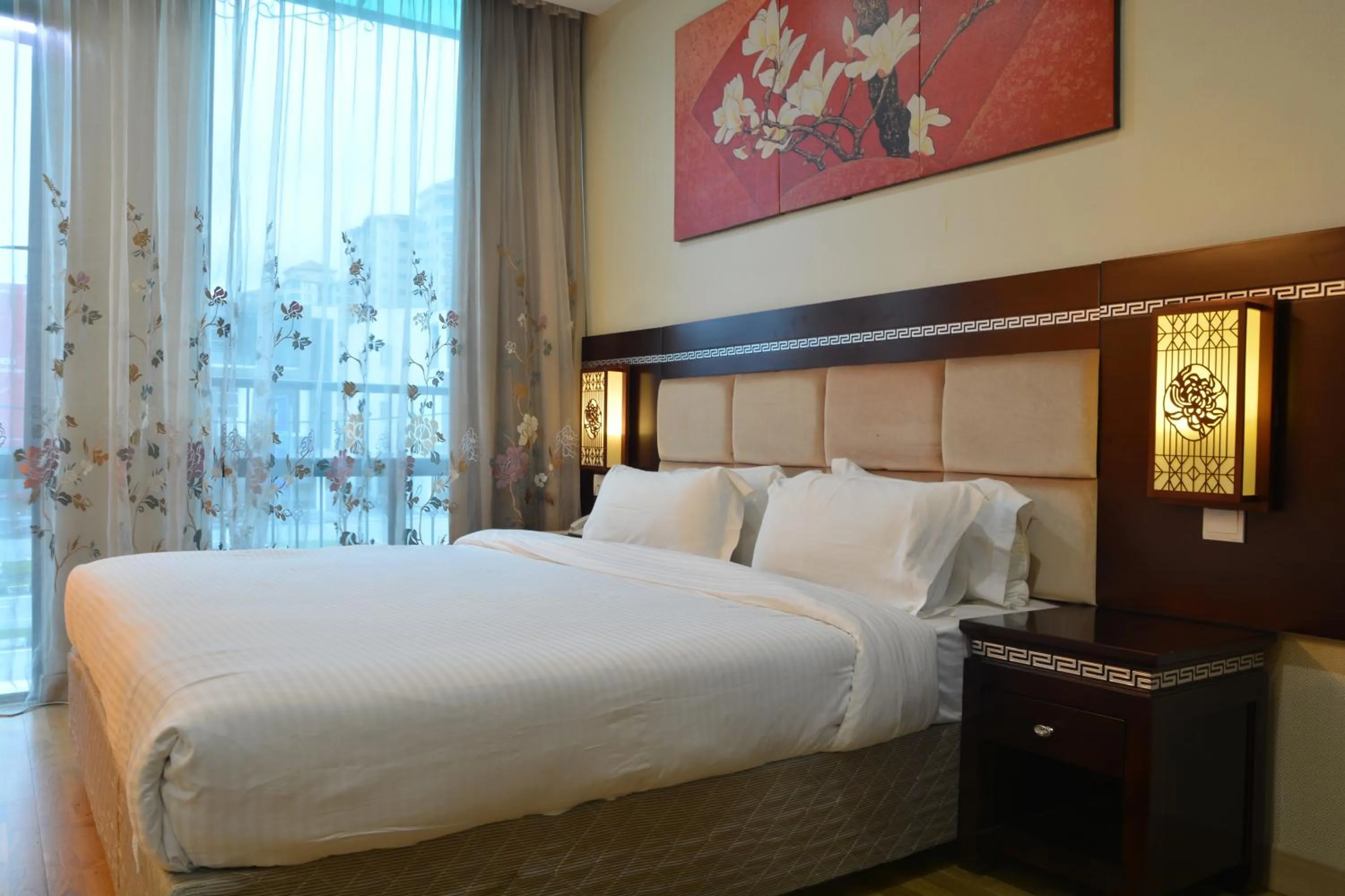 Deluxe King Room in De Residence Hotel