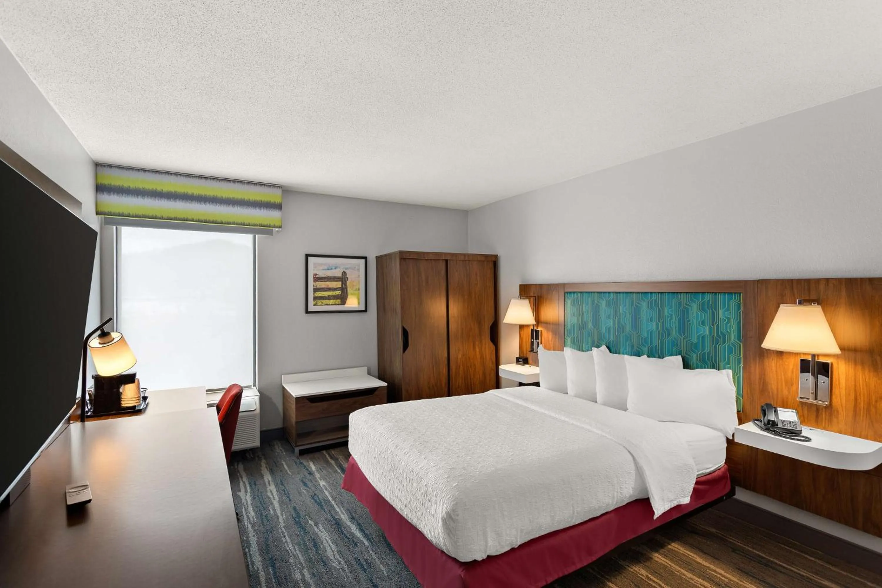 Double Room with Bath Tub - Mobility Accessible - Non-Smoking in Hampton Inn Bridgeport/Clarksburg