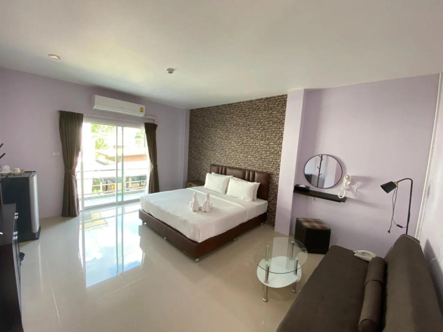 Deluxe Double Room with Jacuzzi in Makan Resort