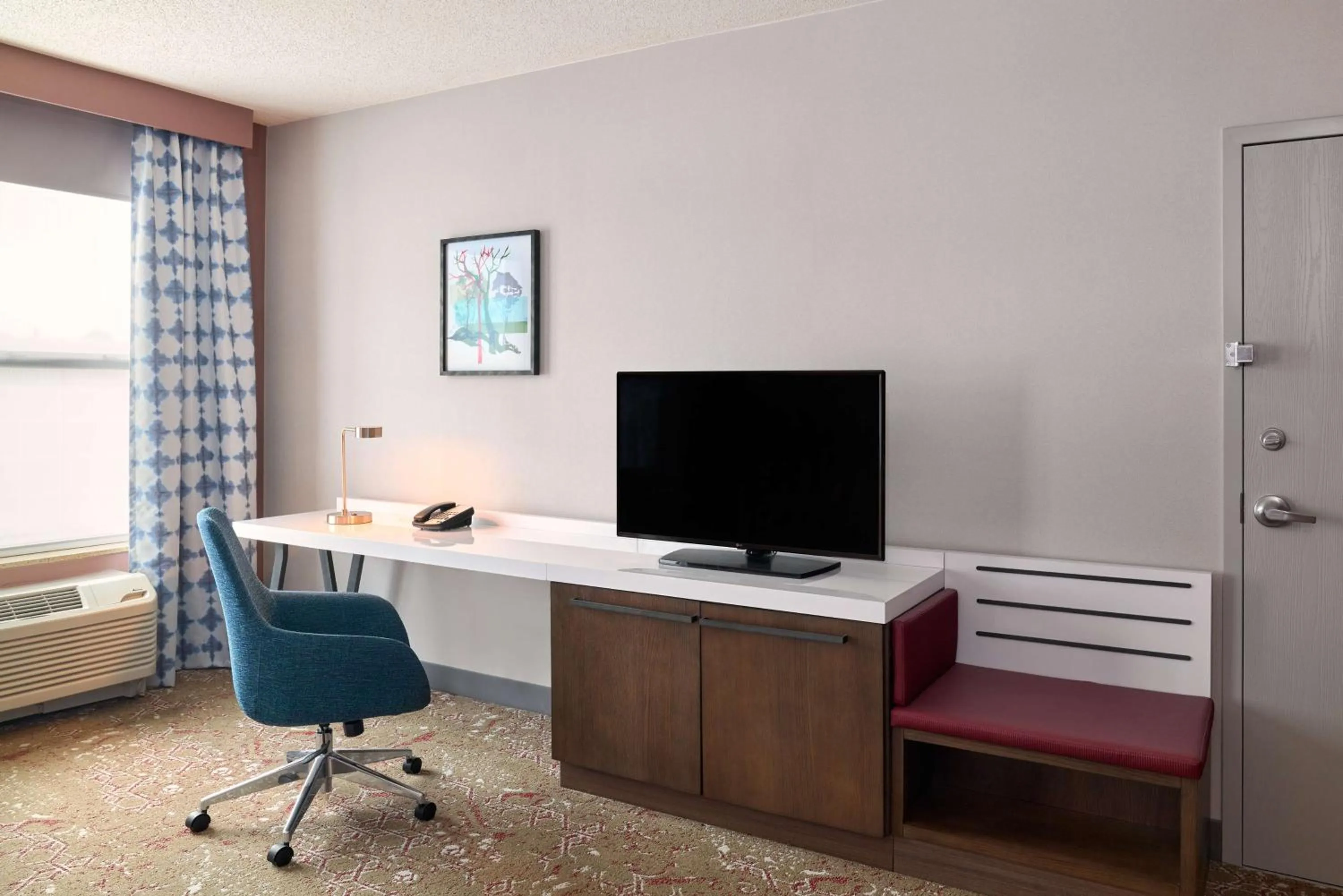 Queen Room with Two Queen Beds - Mobility and Hearing Access in Hilton Garden Inn Bloomington