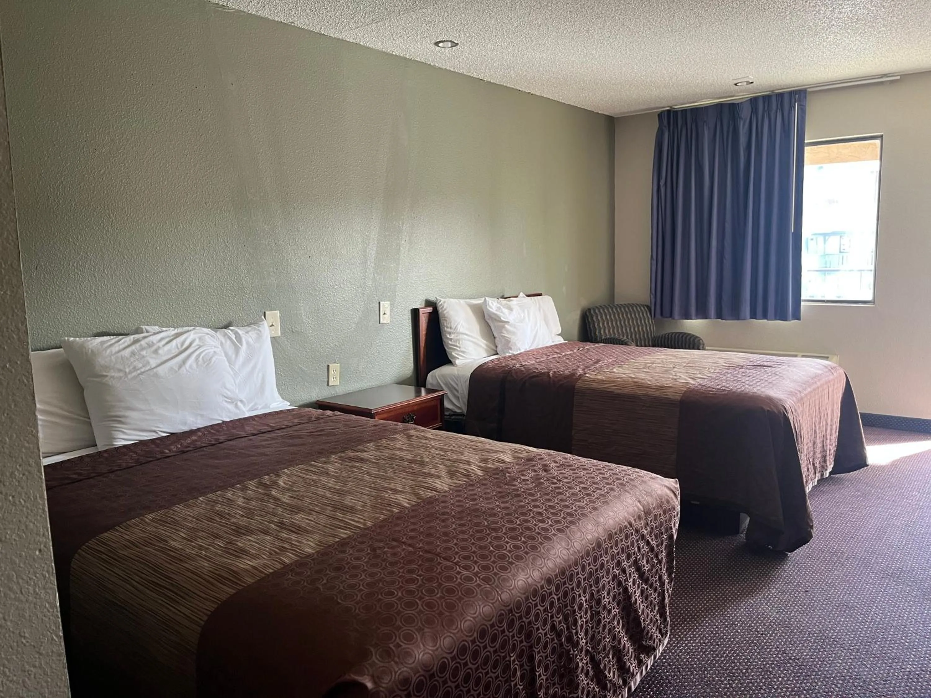 Double Room in Hallmark Inn and Suites