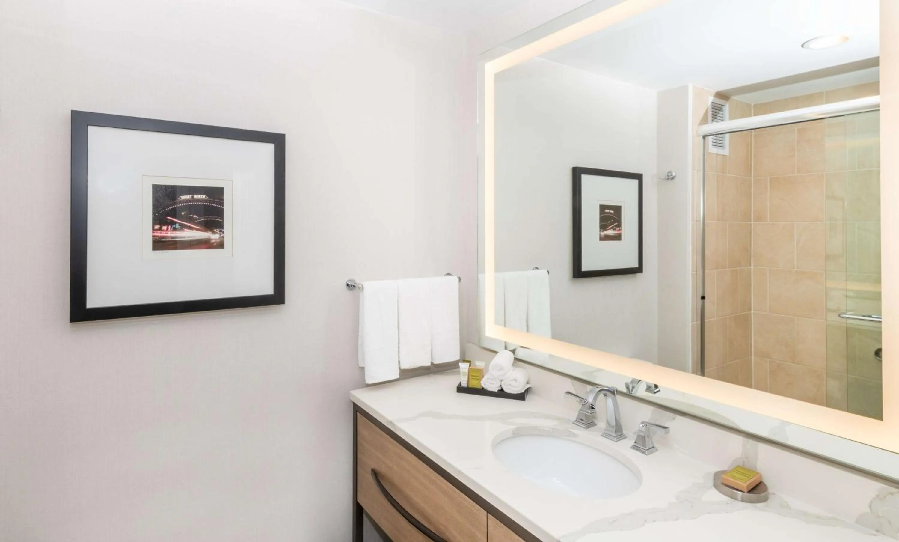 Executive Floor King Room in Hilton Columbus/Polaris