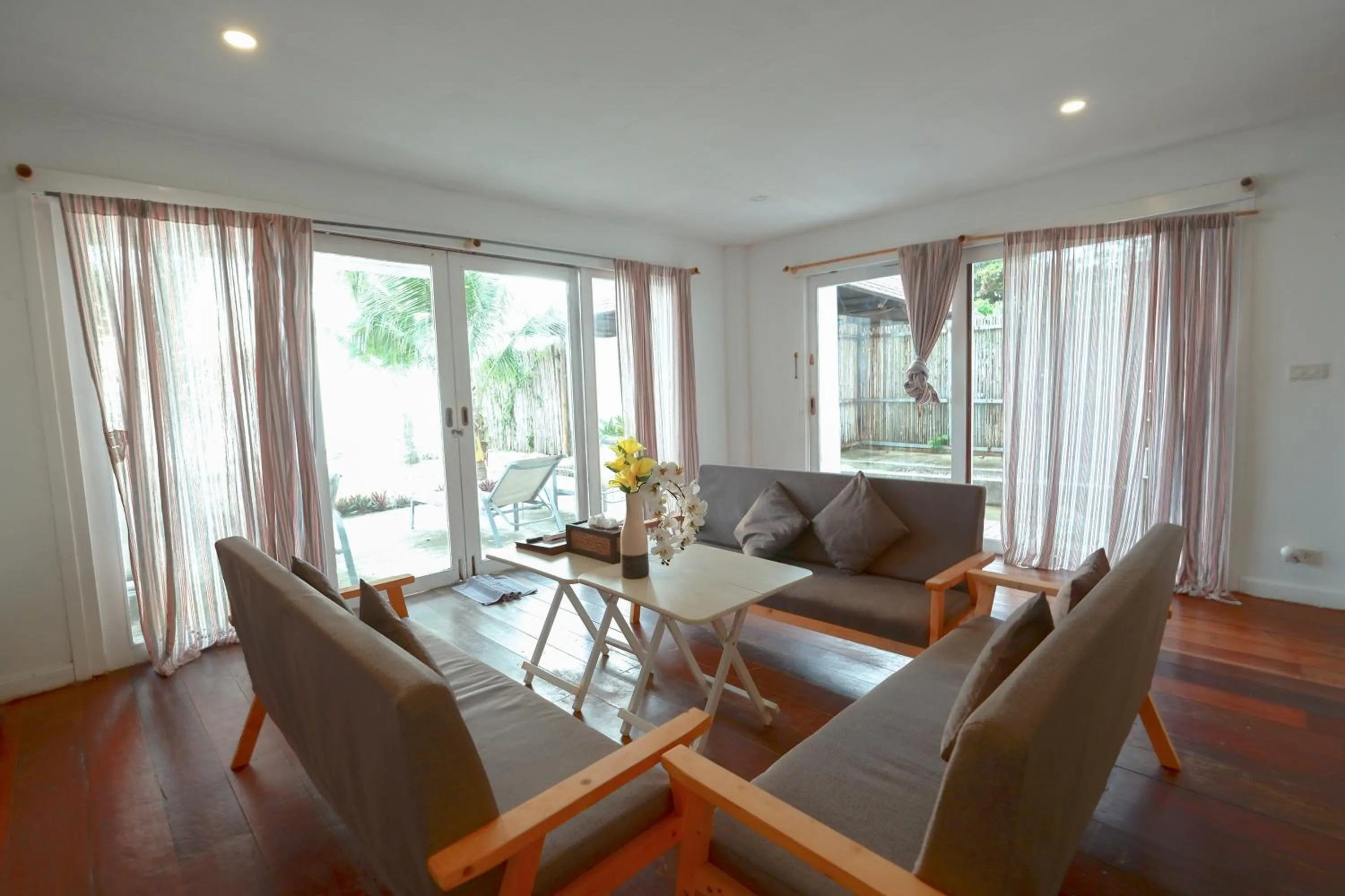 Beach House - Lower Floor in SriLanta Resort and Spa