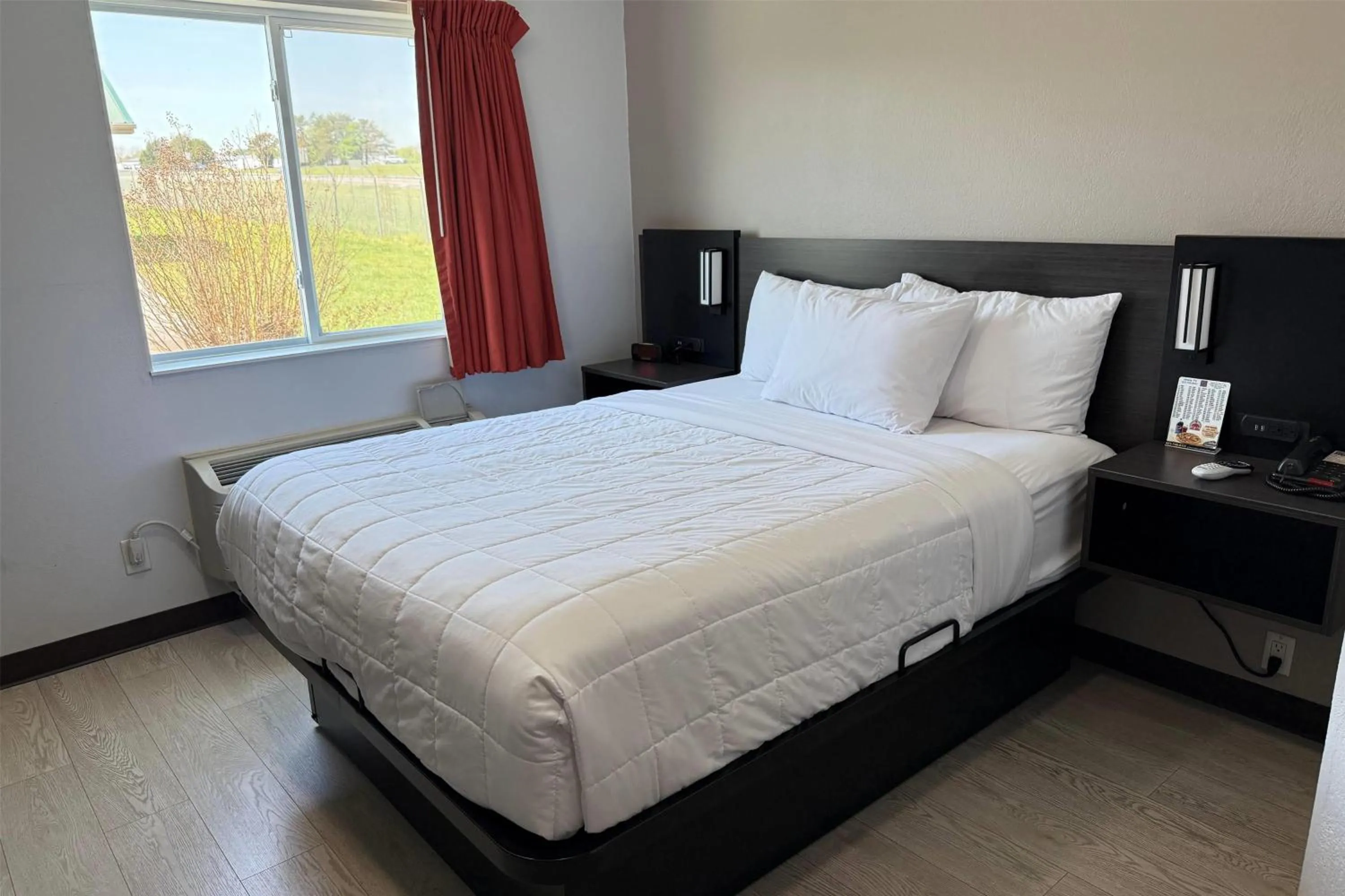 King Room - Non-Smoking in Baymont by Wyndham Athens, TN