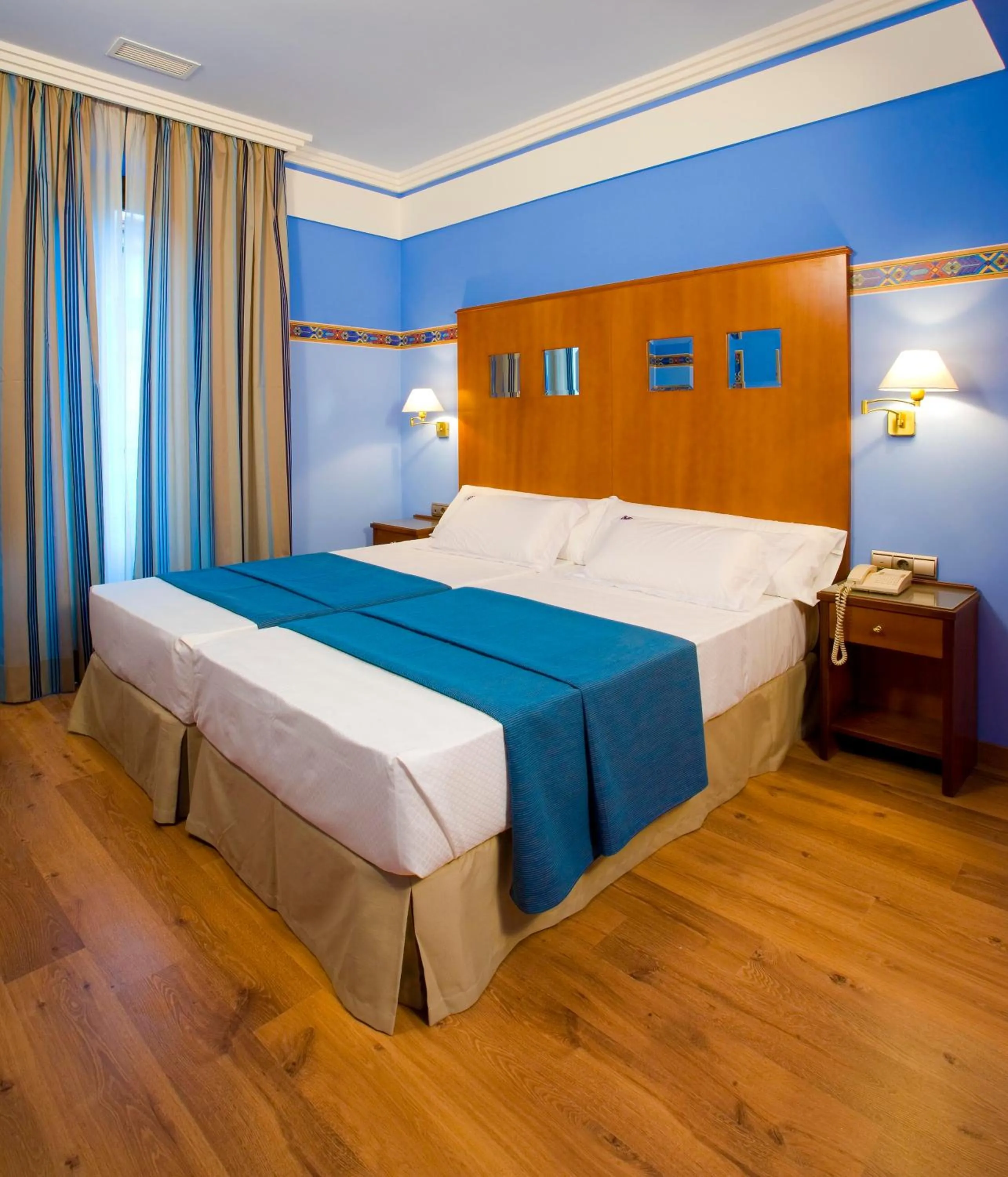 Suite Premiere in Suites Gran Vía 44