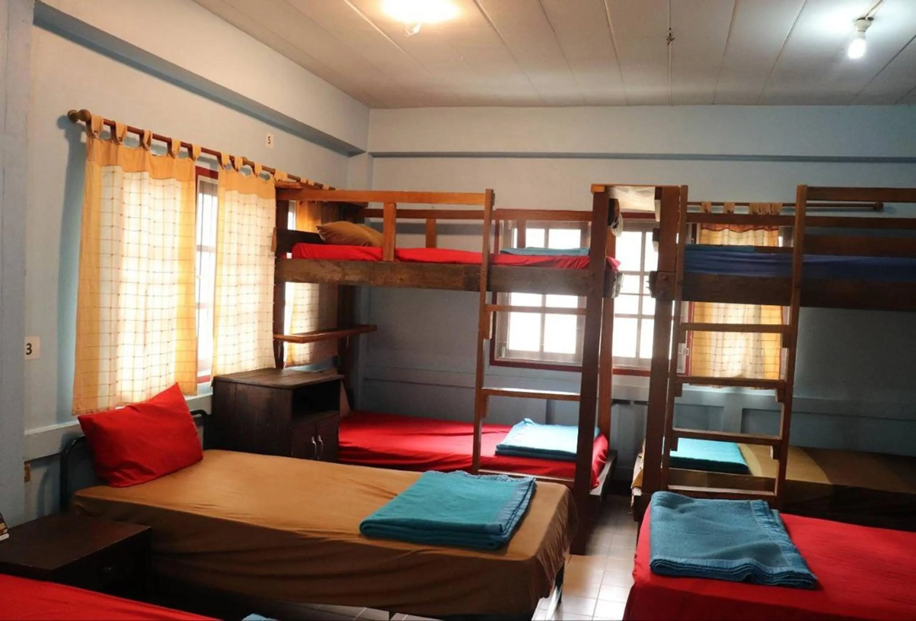 Single Bed 8-Bed Domitory Room with Air-Con in Trekker Camp