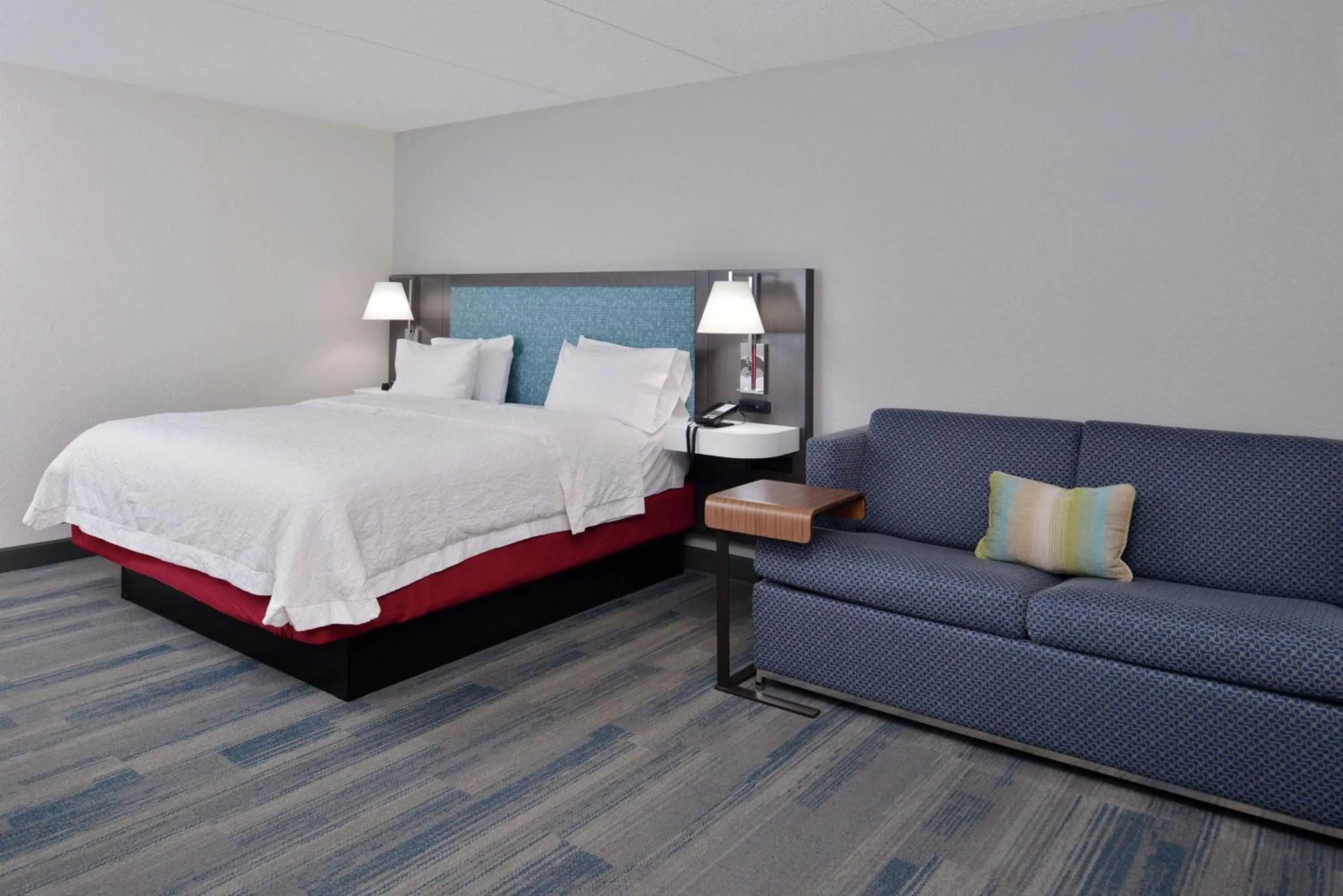 King Room with Sofa Bed and Study - Non-Smoking in Hampton Inn - Greenville