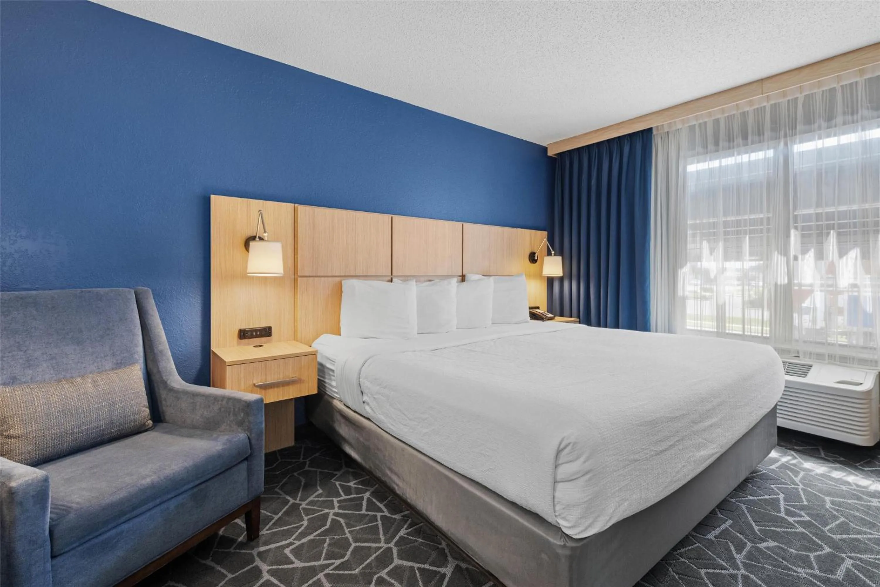 King Room - Non-Smoking in Best Western Eau Claire South