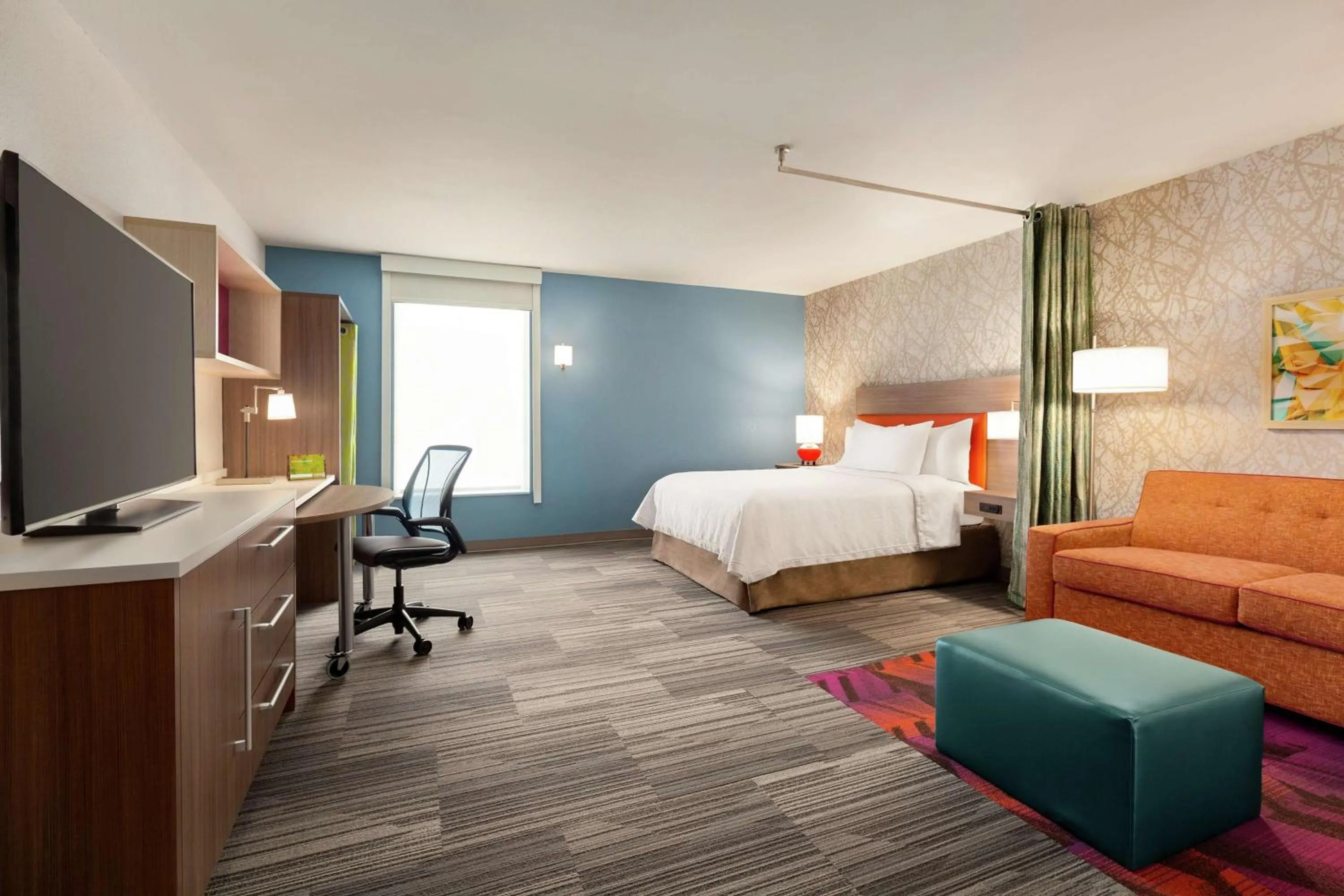 Queen Studio - Mobility and Hearing Access/Non-Smoking in Home2 Suites By Hilton Silver Spring
