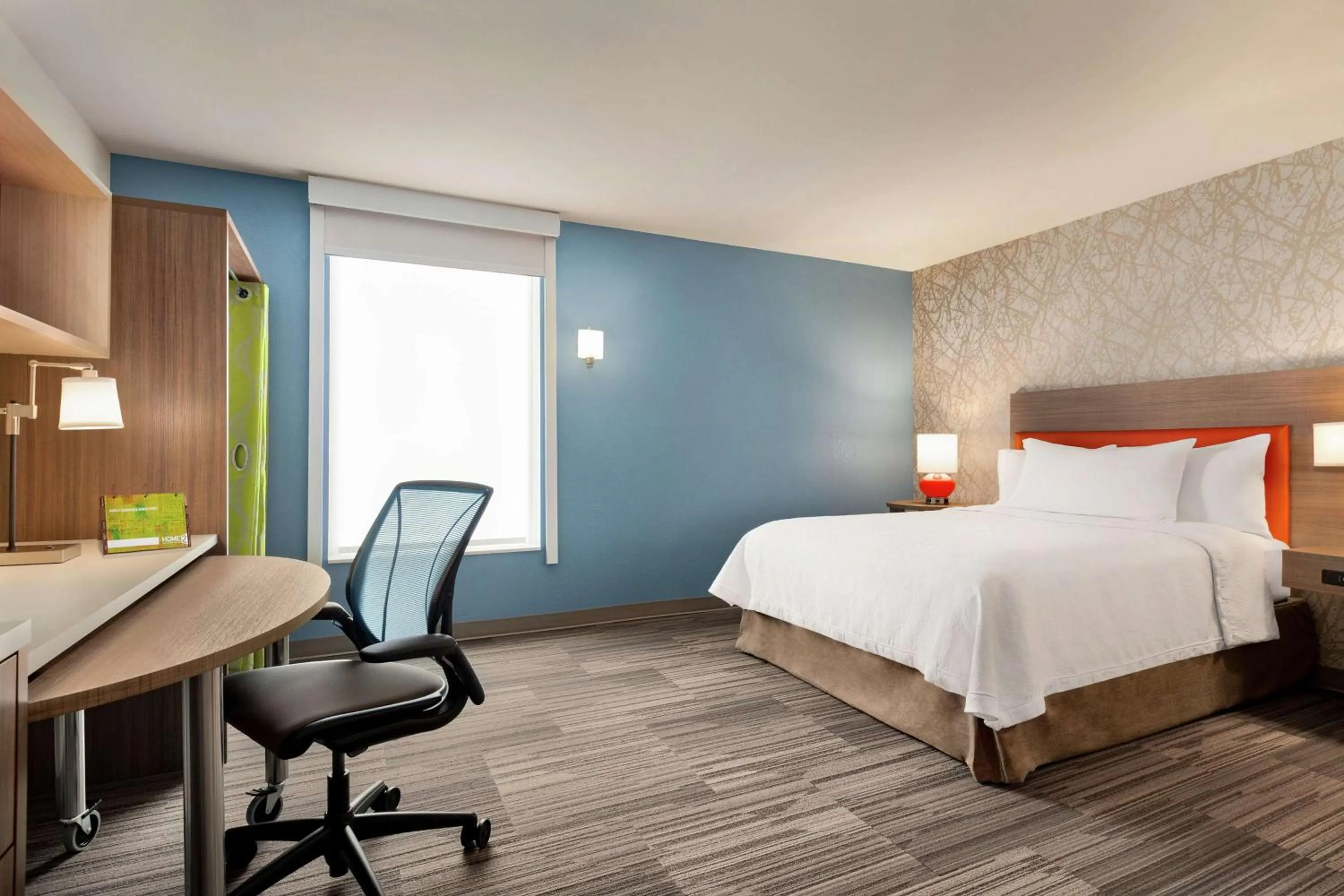 Queen Studio Suite - Hearing Access/Non-Smoking in Home2 Suites By Hilton Silver Spring