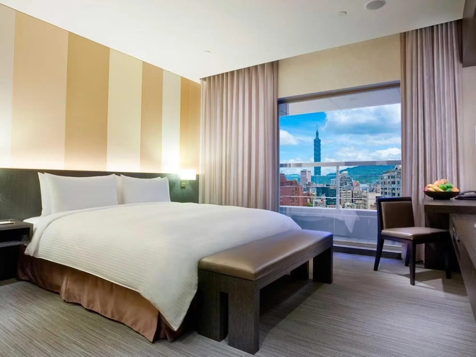 Park Suite with 101 View in Park Taipei Hotel