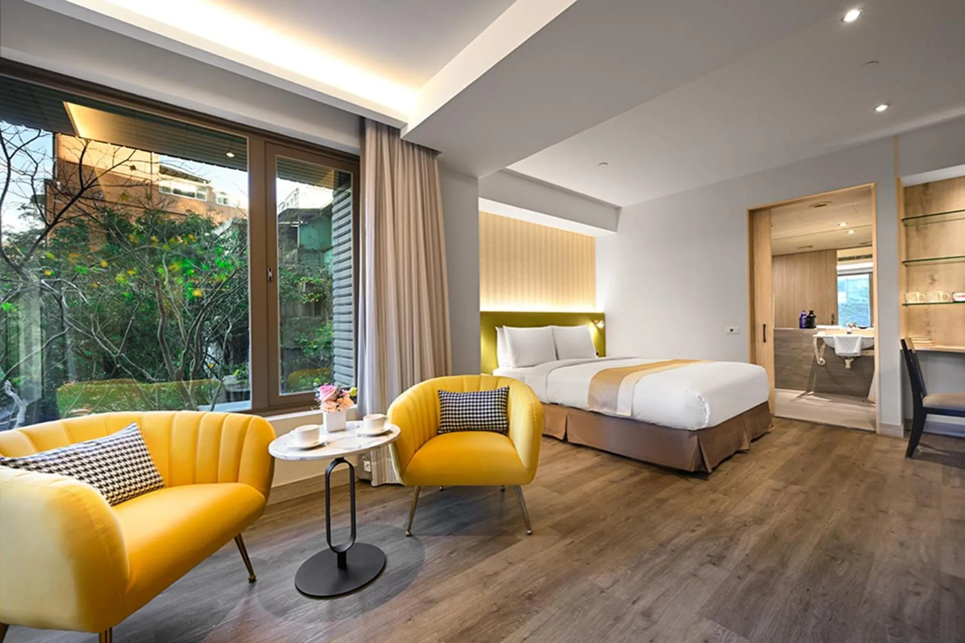 Executive Queen Room in Park Taipei Hotel