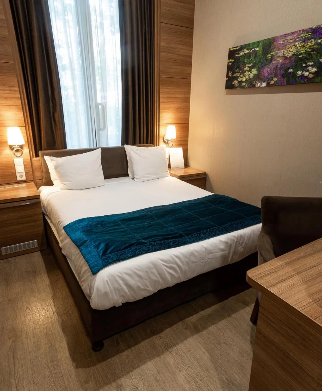 Small Double Room in Grand Hotel Downtown