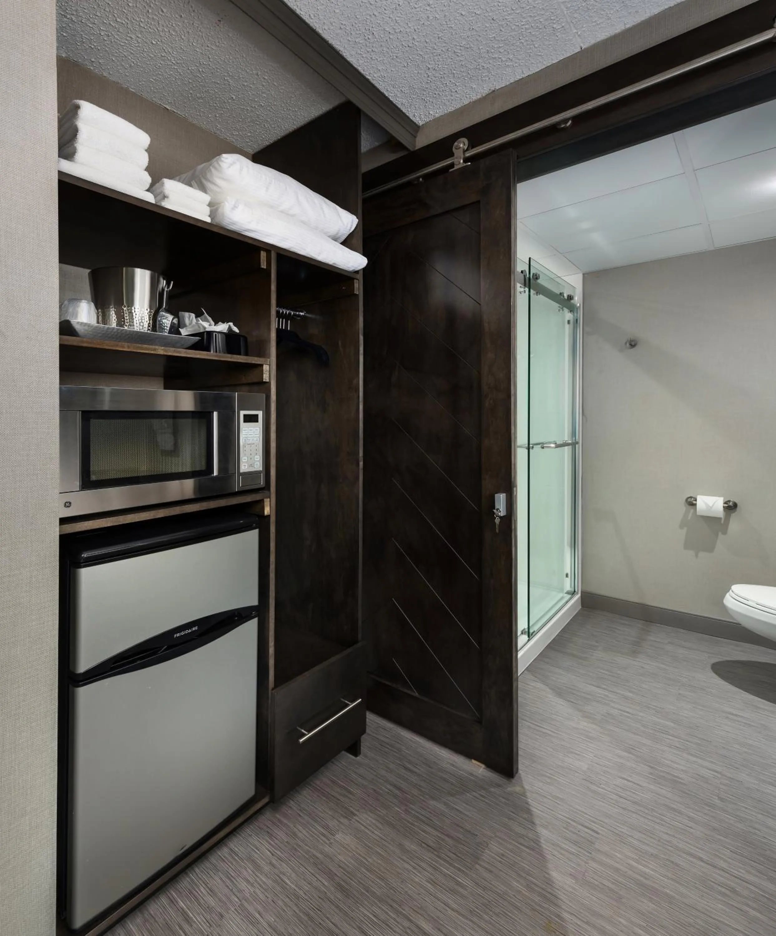 Deluxe King Room in Bismarck Hotel and Conference Center