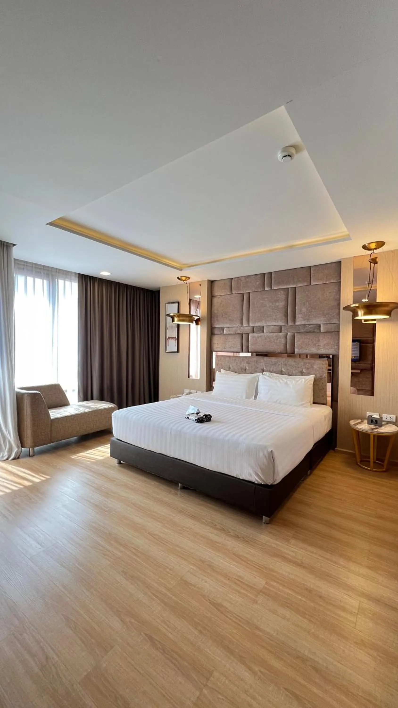 Family Room with Bath in De Prime Rangnam Hotel