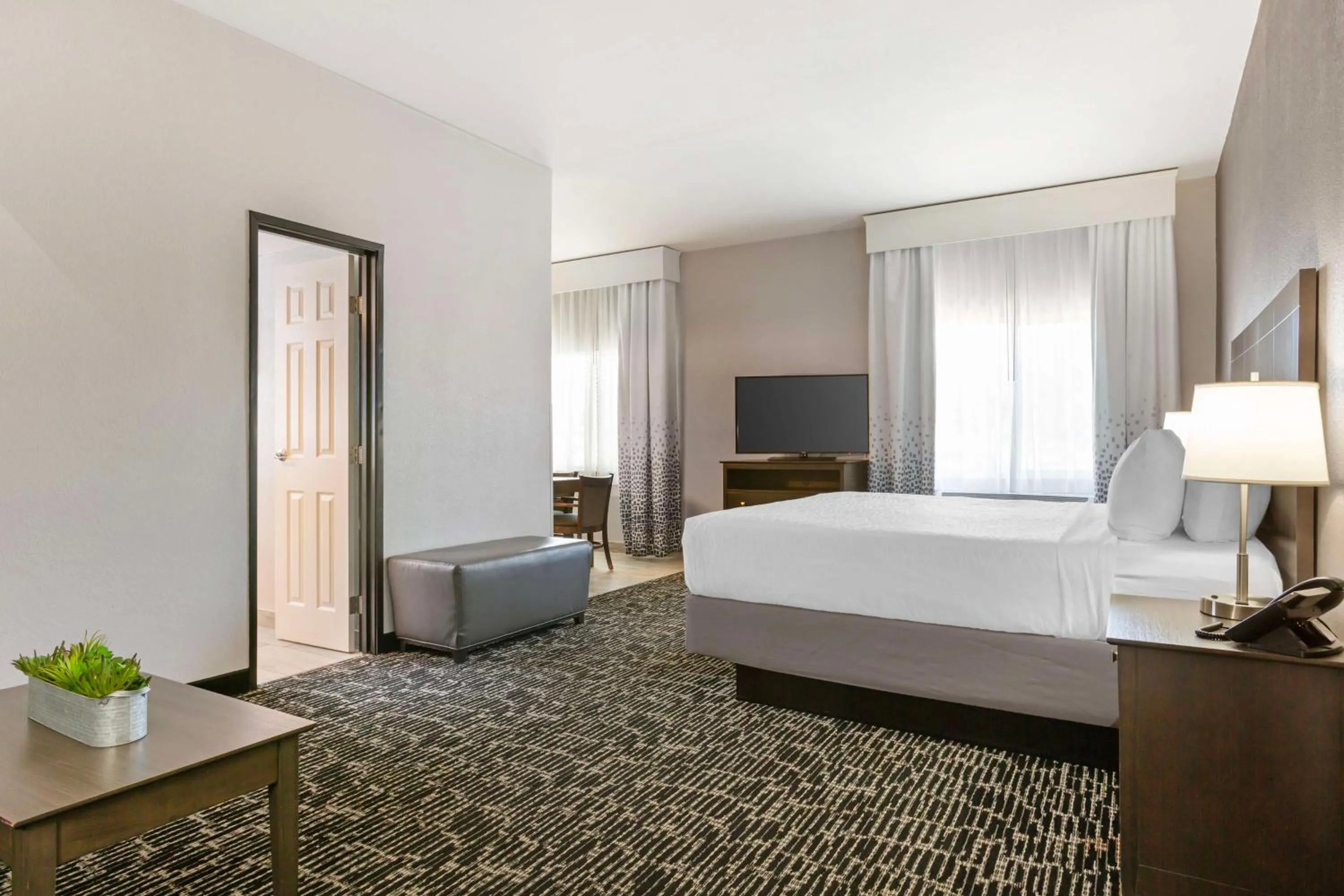 King Rom with Kitchenette in Best Western Plus Sun Canyon