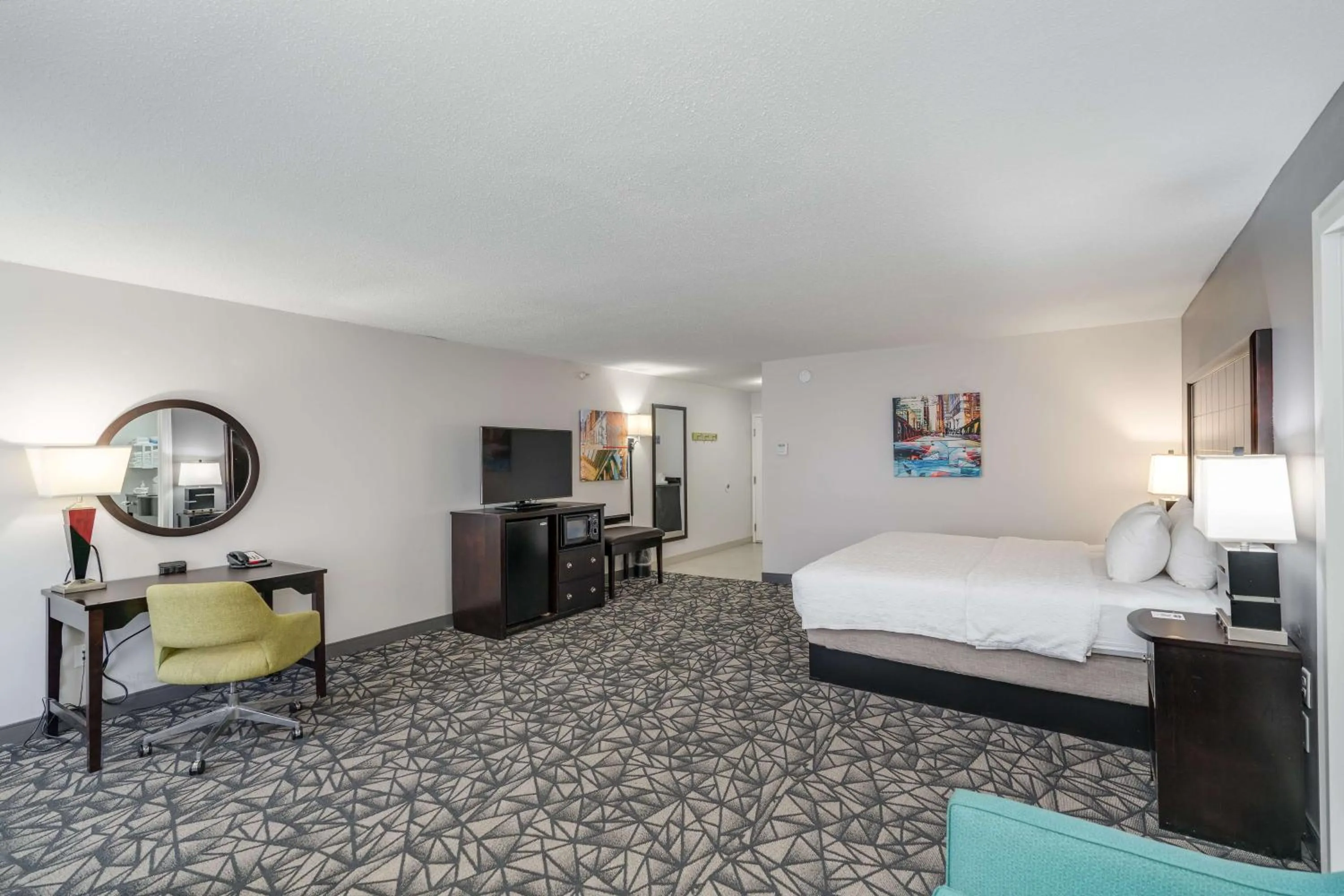 King Studio with Spa Bath in Hampton Inn Bloomington West