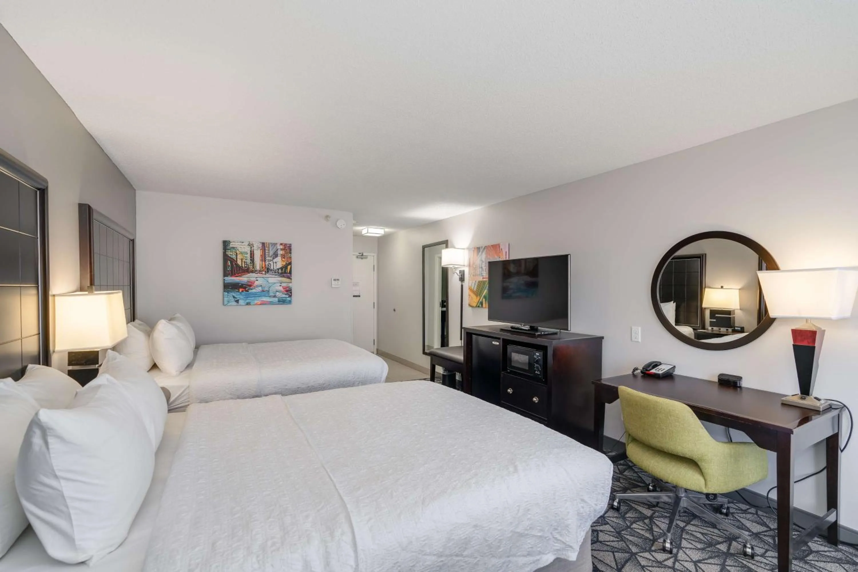 Queen Room with Two Queen Beds - Hearing Access/Non-Smoking in Hampton Inn Bloomington West