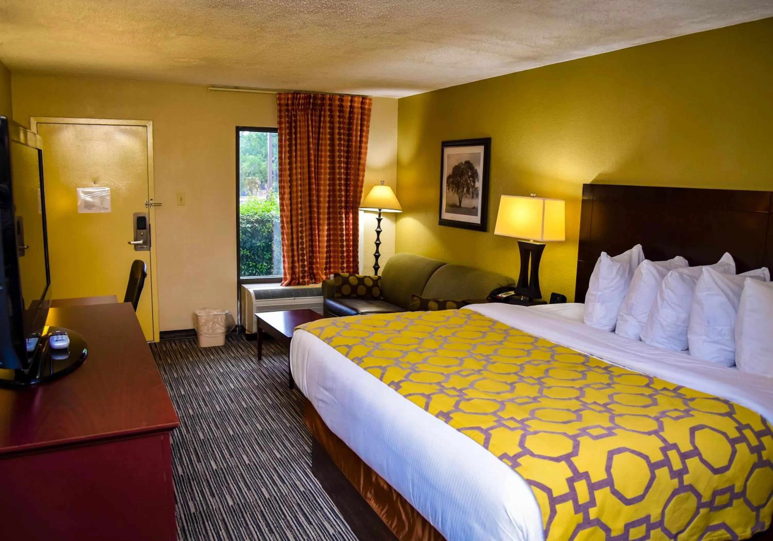 King Studio Suite - Non-Smoking in Baymont by Wyndham Columbus GA