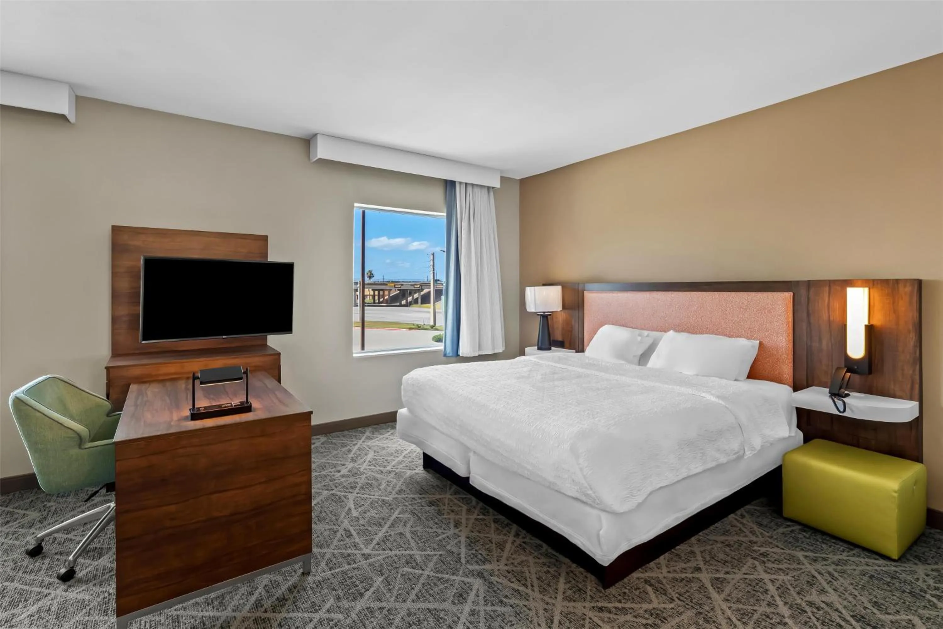 King Room with King Bed - Non-Smoking in Hampton Inn & Suites Corpus Christi I-37 - Navigation Boulevard
