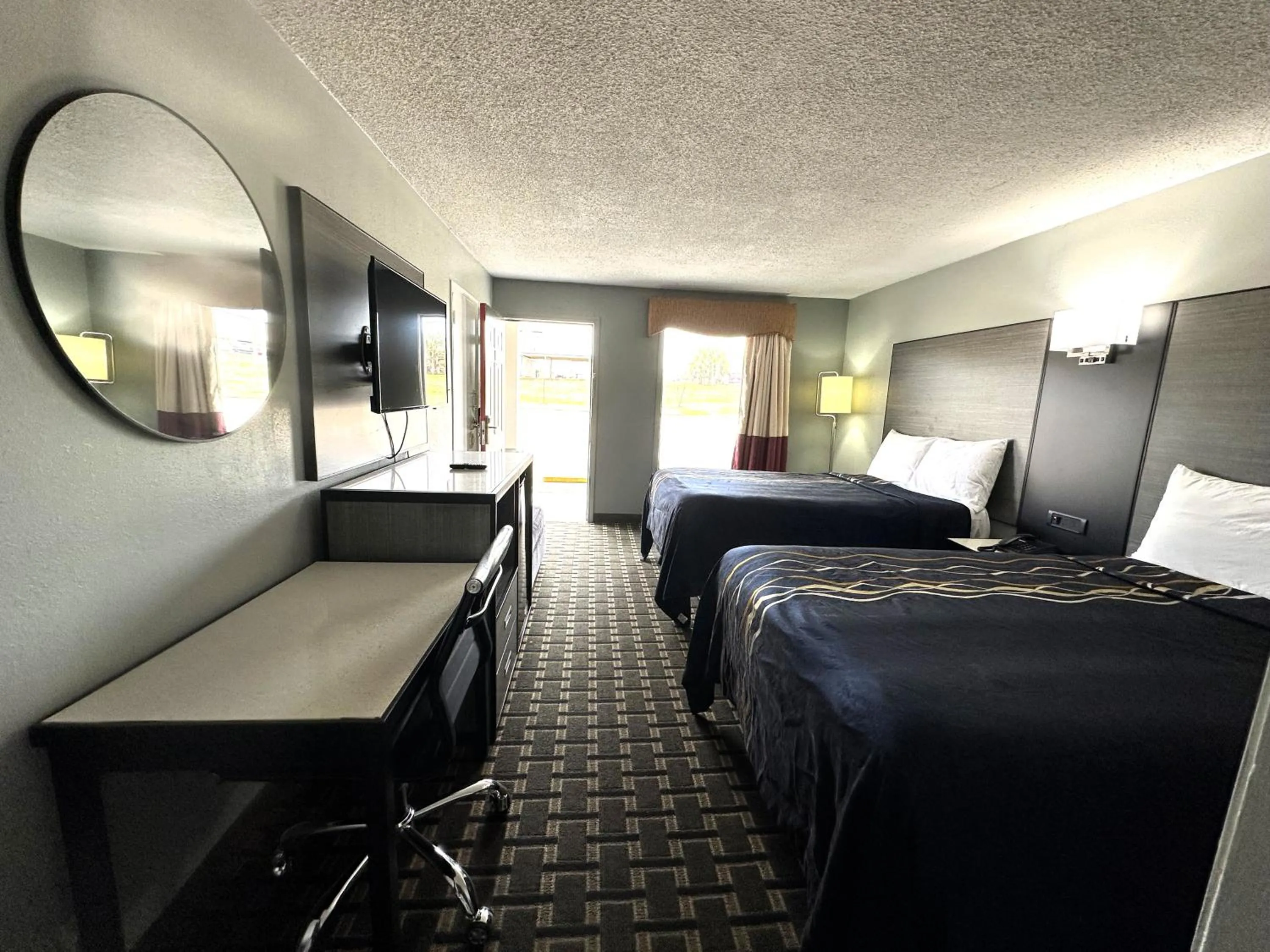 Double Room with Two Double Beds - Non-Smoking in Red Carpet Inn - Natchez