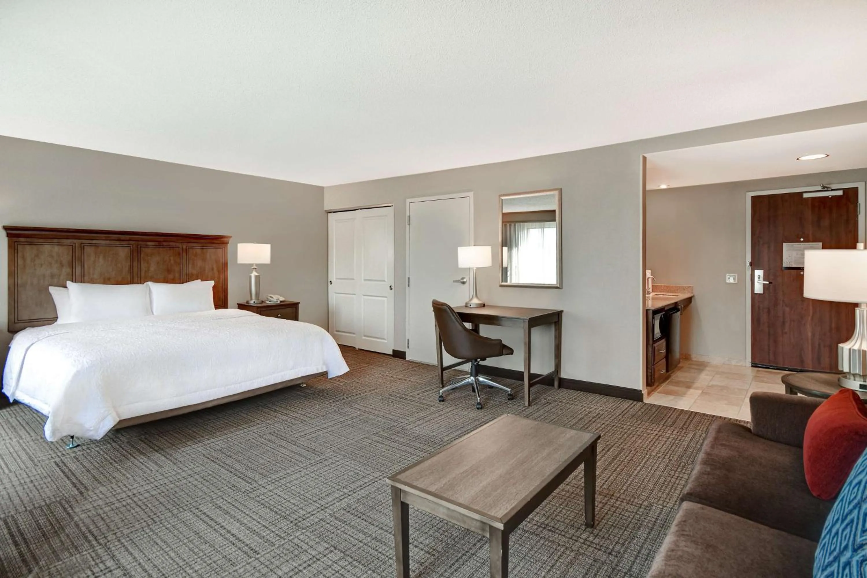 King Studio - Mobility and Hearing Access/Non-Smoking in Hampton Inn & Suites Alexandria Old Town Area South