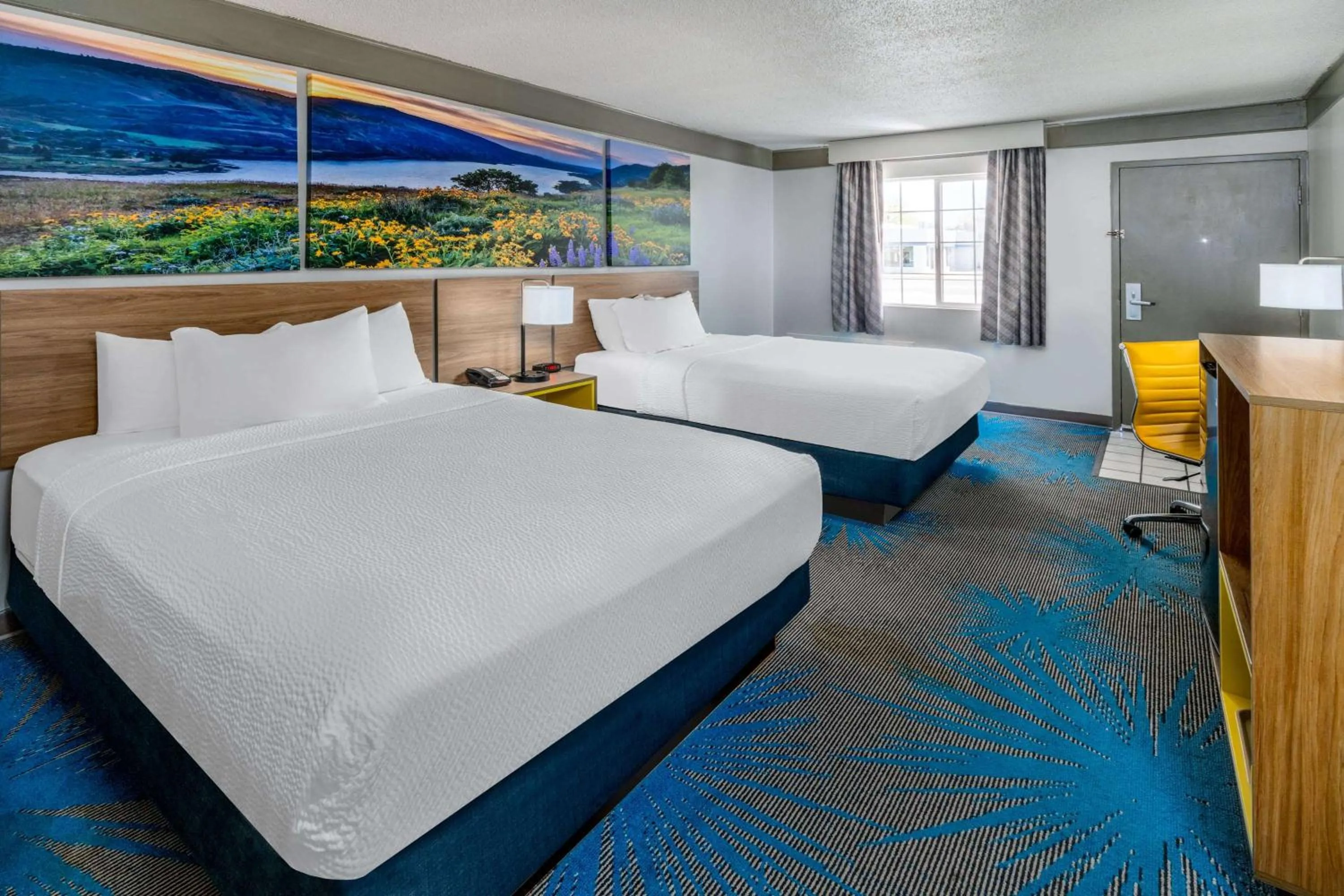 Deluxe Queen Room with Two Queen Beds -Disability Access - Non-Smoking in Days Inn by Wyndham Delta CO