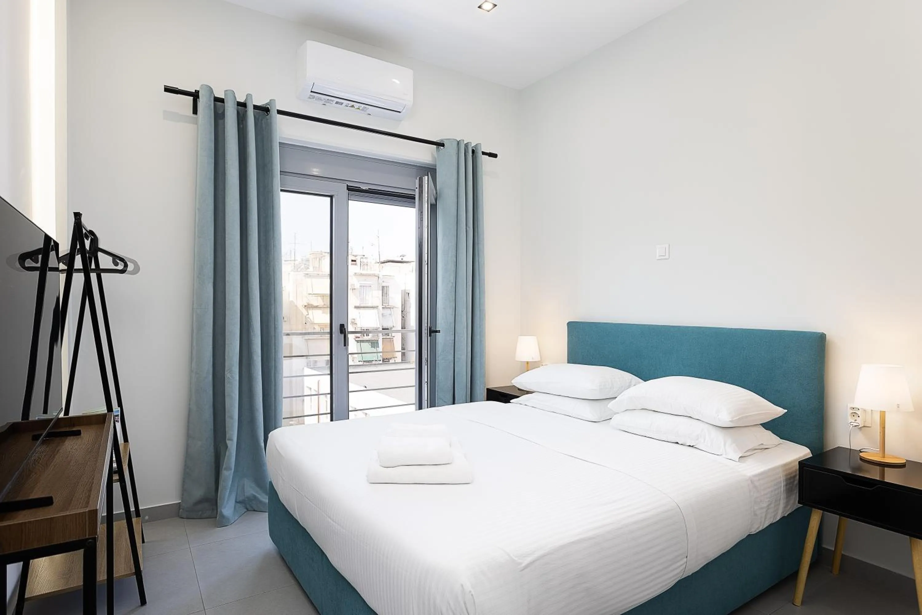 Superior Studio with Balcony in The Omnia Collection Pagrati