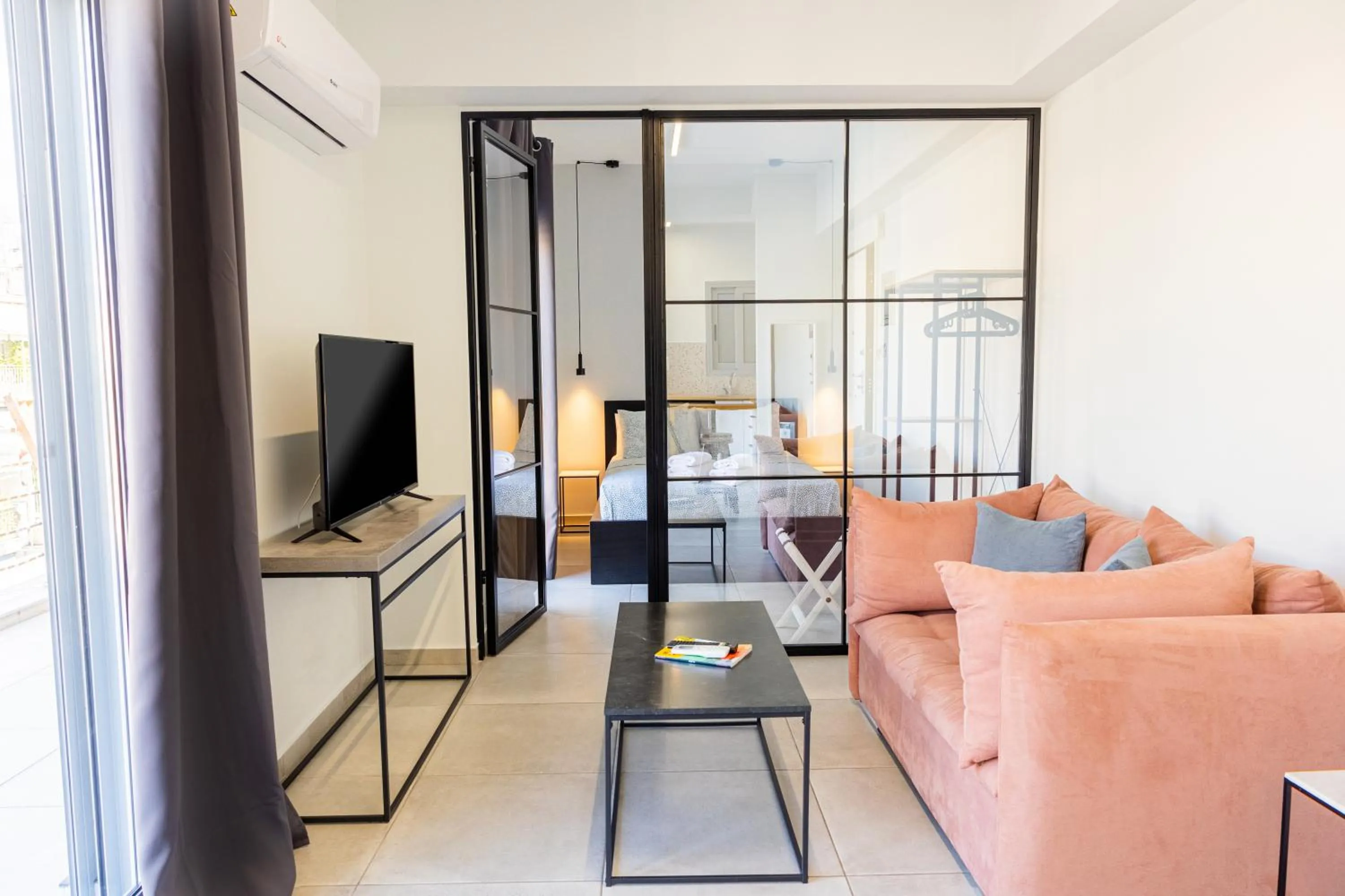 The Omnia Collection Pagrati