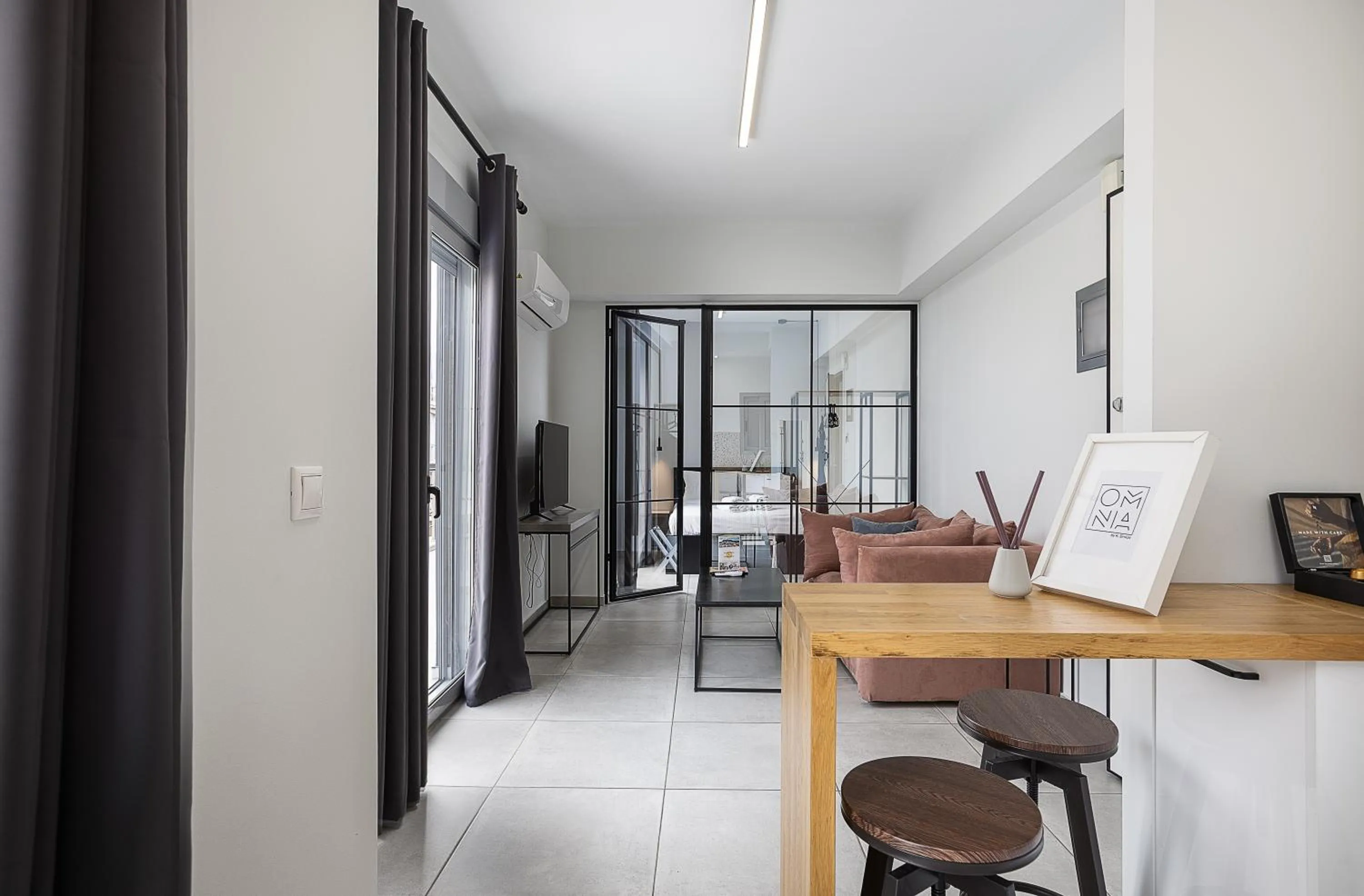 Premium One Bedroom Penthouse with Balcony in The Omnia Collection Pagrati