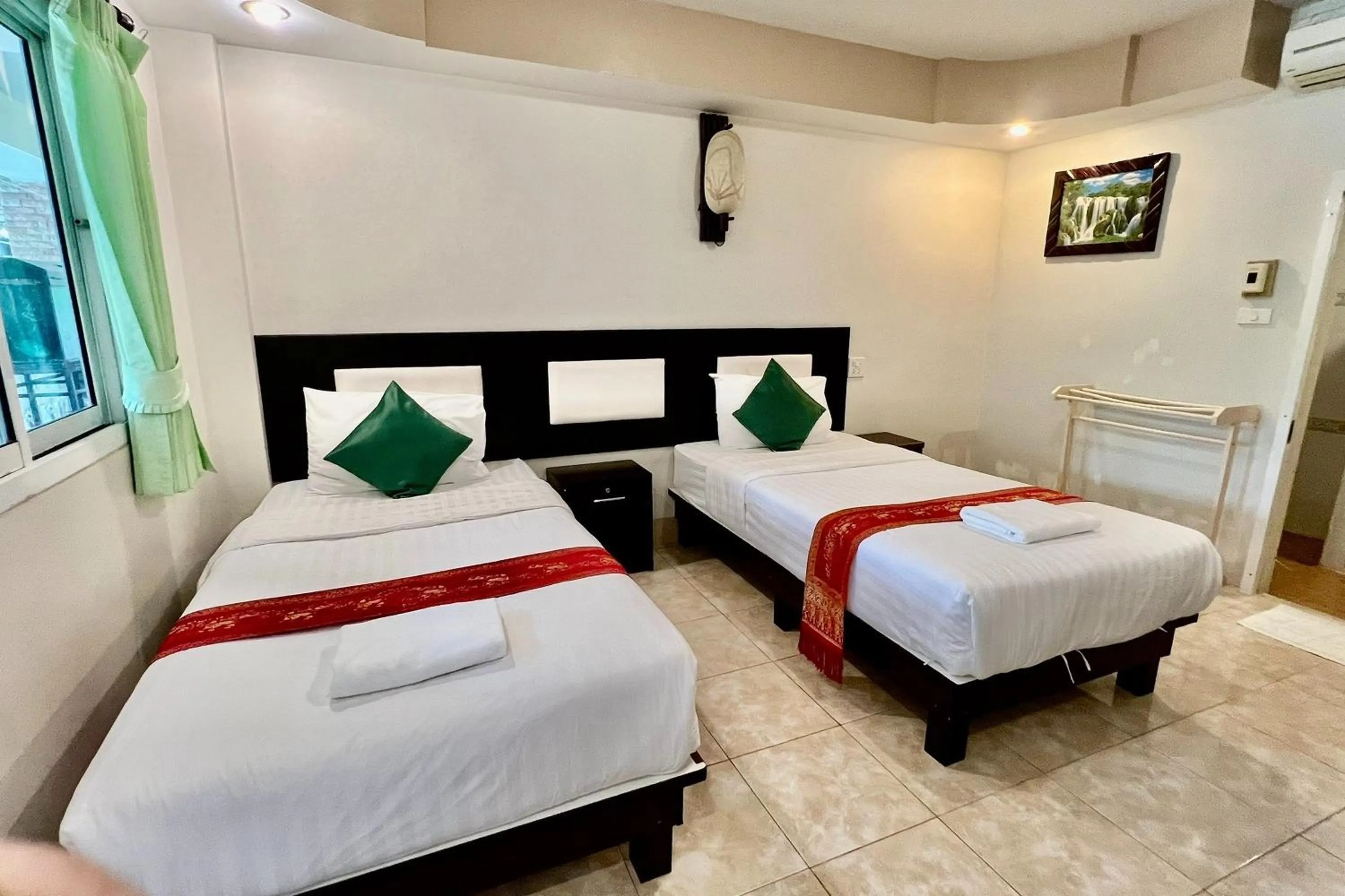 Twin Room in Nan Thara Place