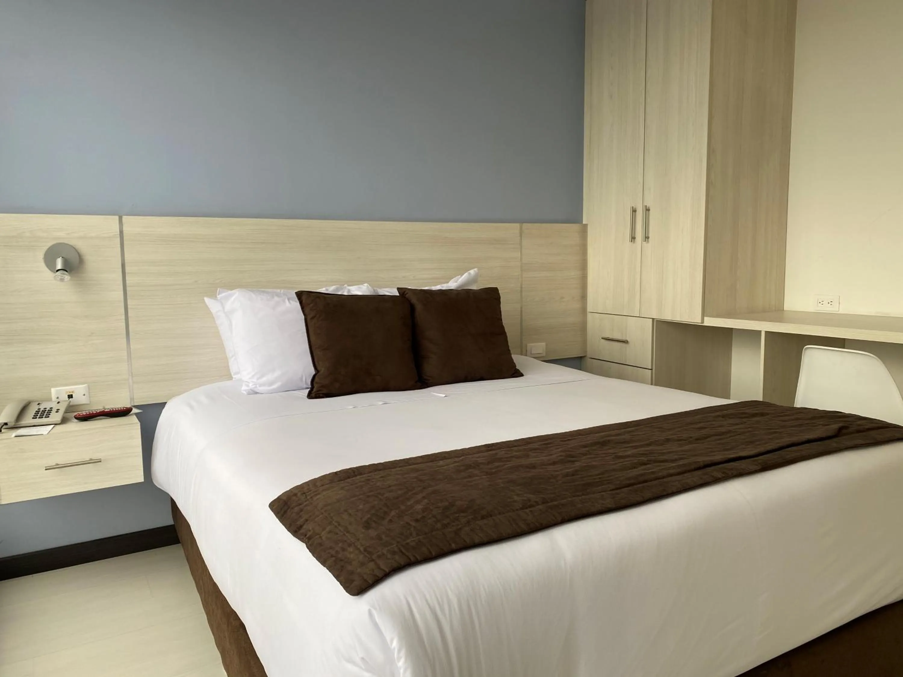 Standard Double Room - single occupancy in Hotel Regency Boutique La Feria