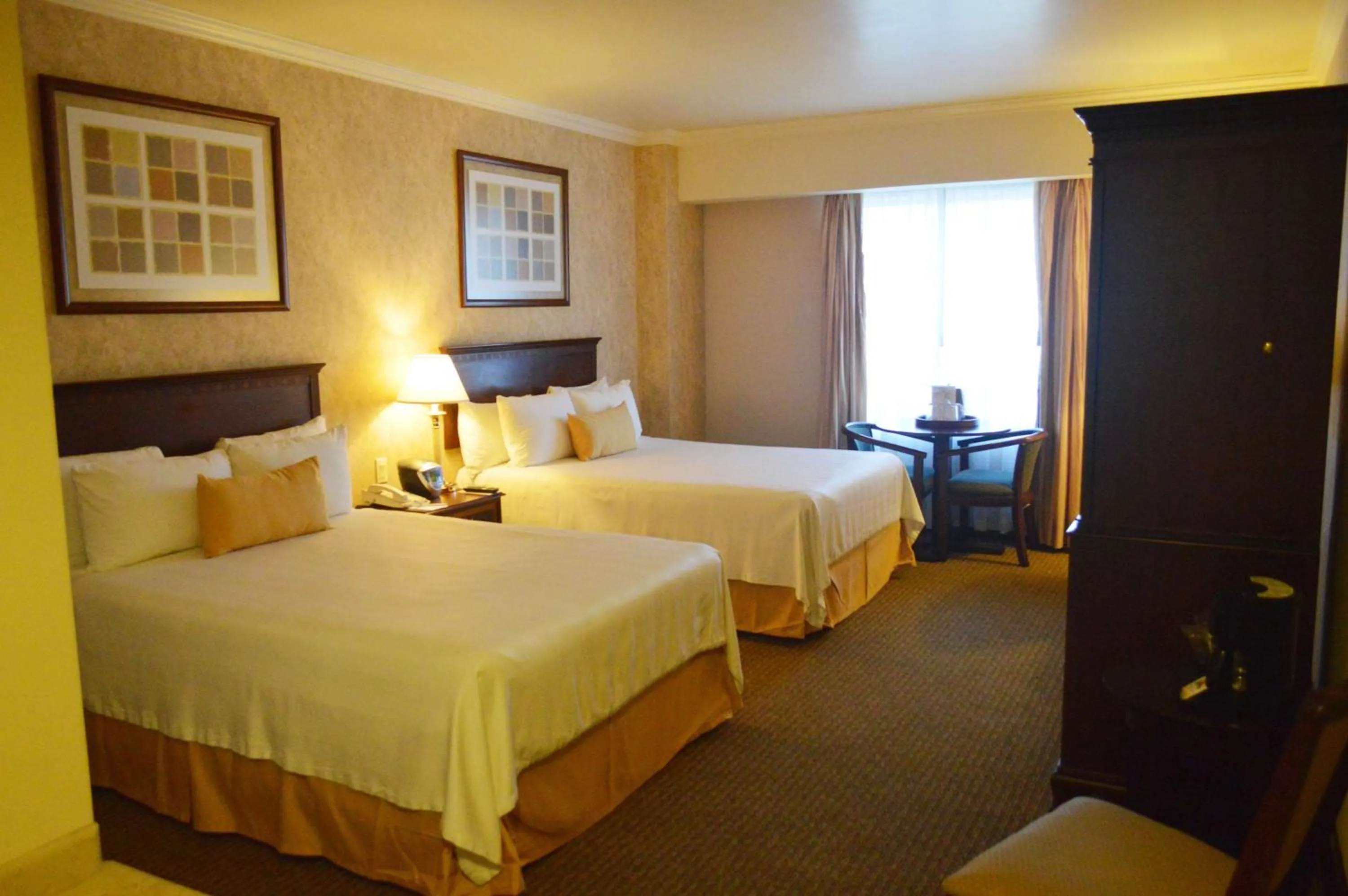 Double Room with Two Double Beds - Disability Access/Non-Smoking in Best Western PLUS Nuevo Laredo Inn & Suites