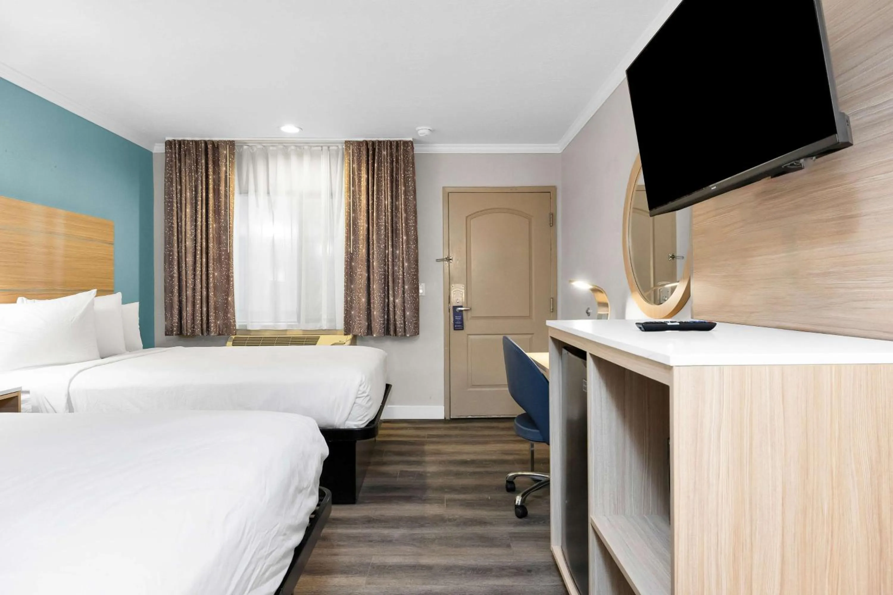 Double Room with Two Double Beds in SureStay by Best Western San Francisco Marina District