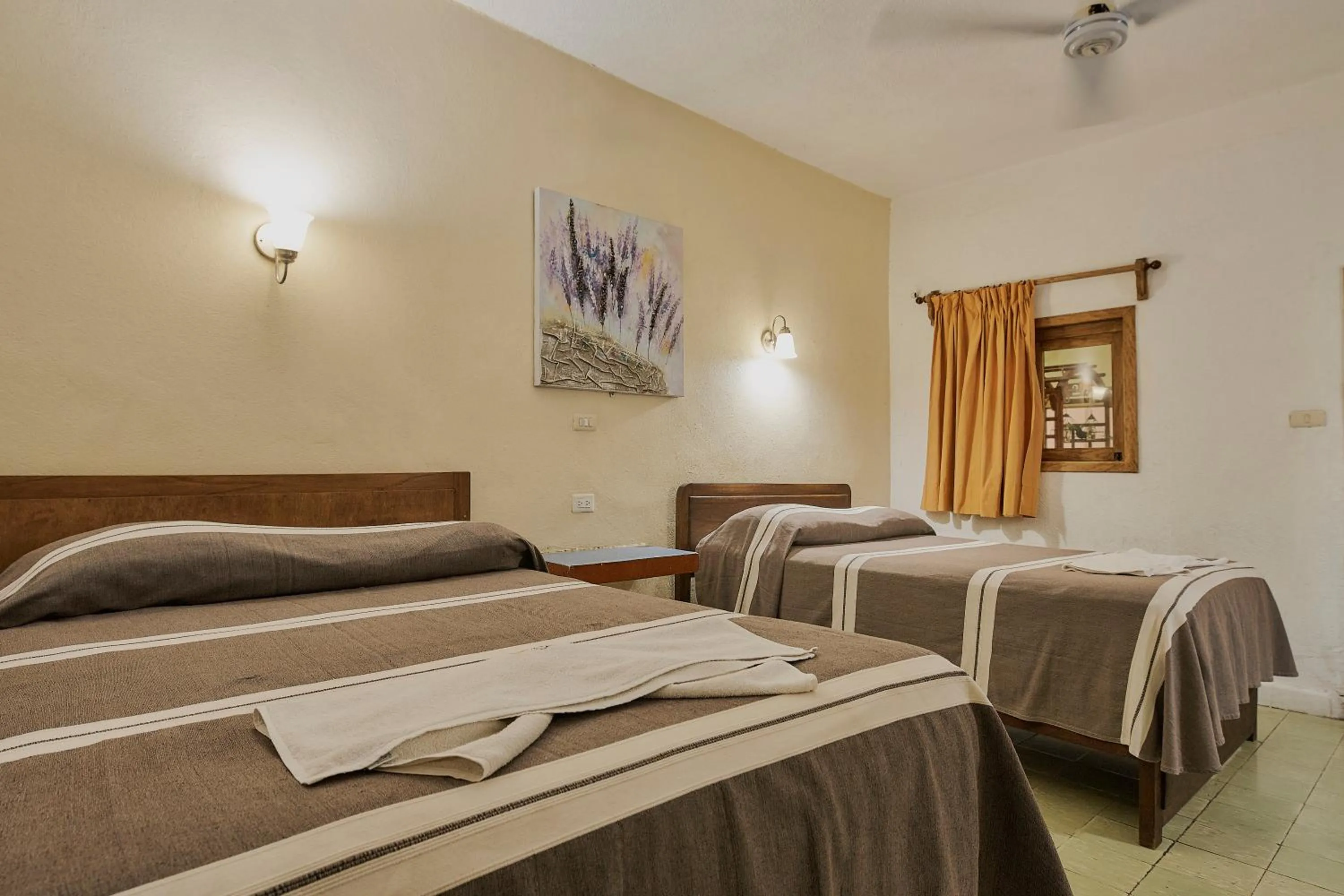 Double Room with Two Double Beds in Hotel Cervantino