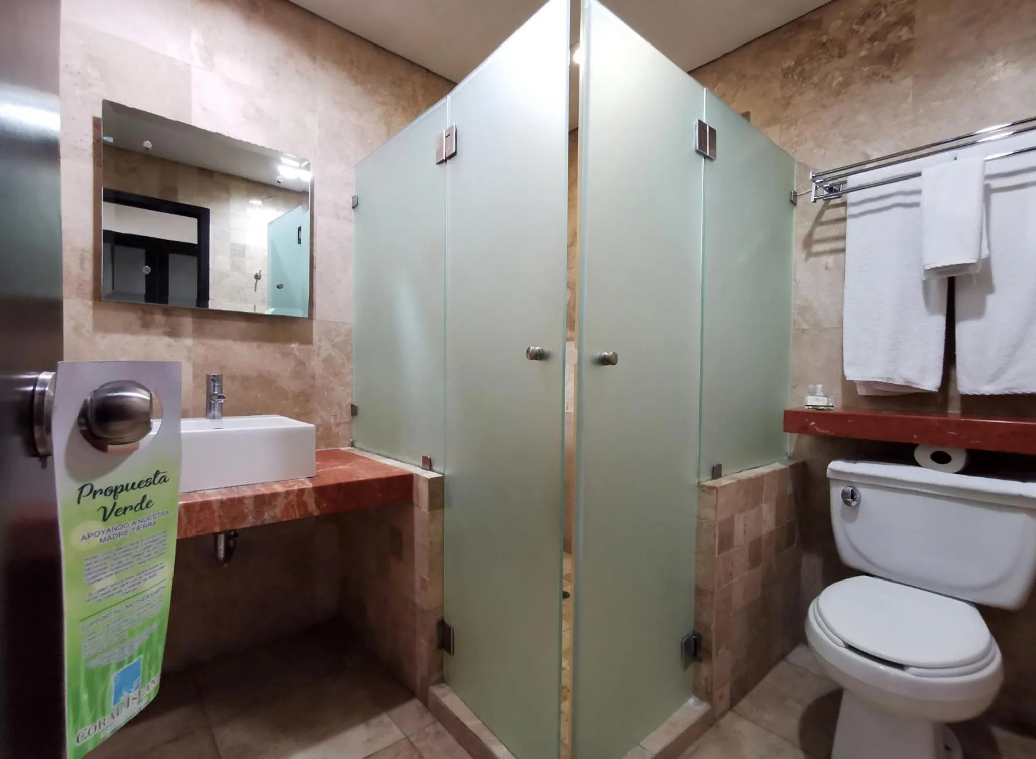 Queen Suite with Spa Bath in Coral Island Beach View Hotel