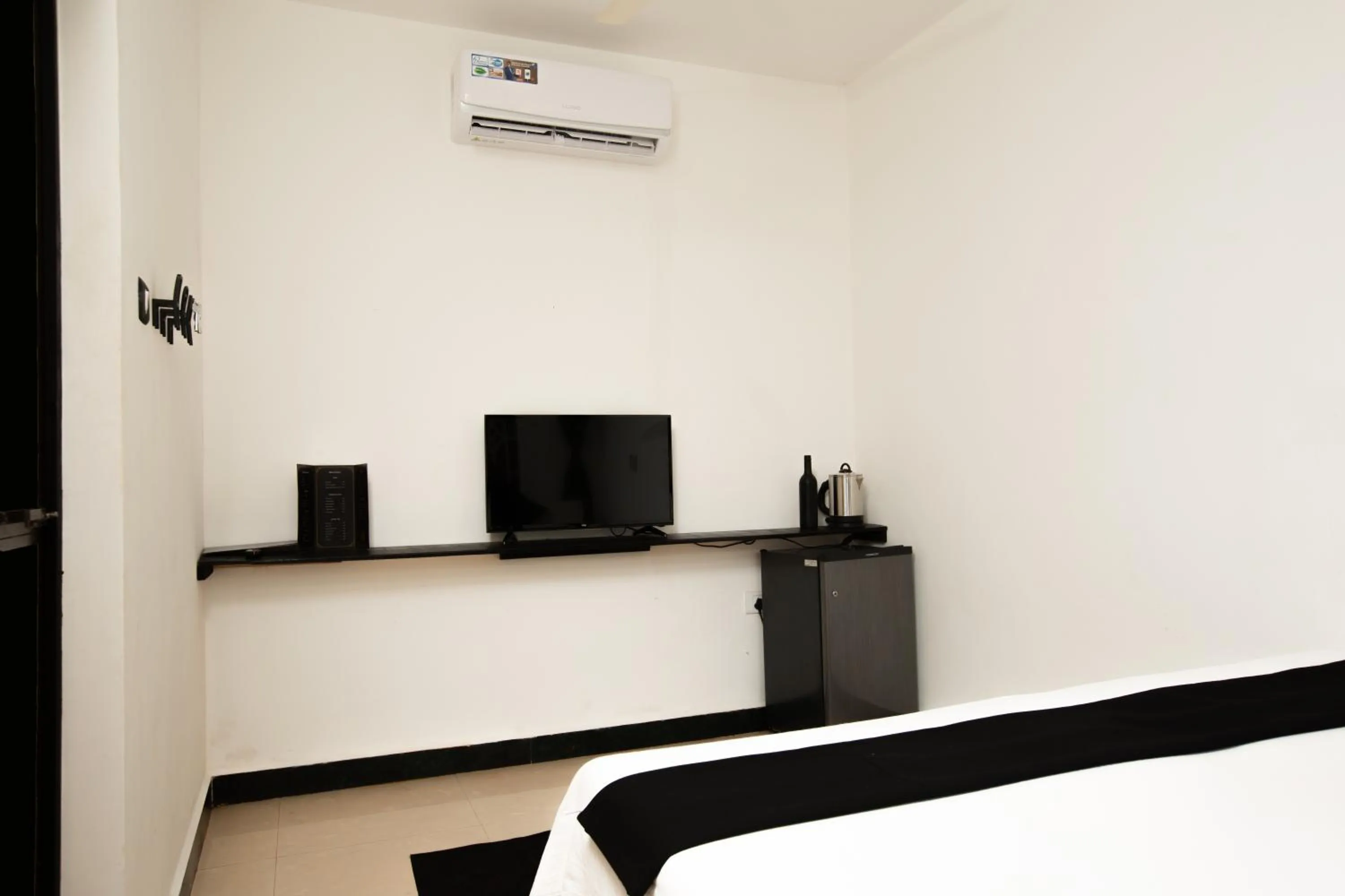 Deluxe Room with Balcony in Crystall Goa, Onyx Edition