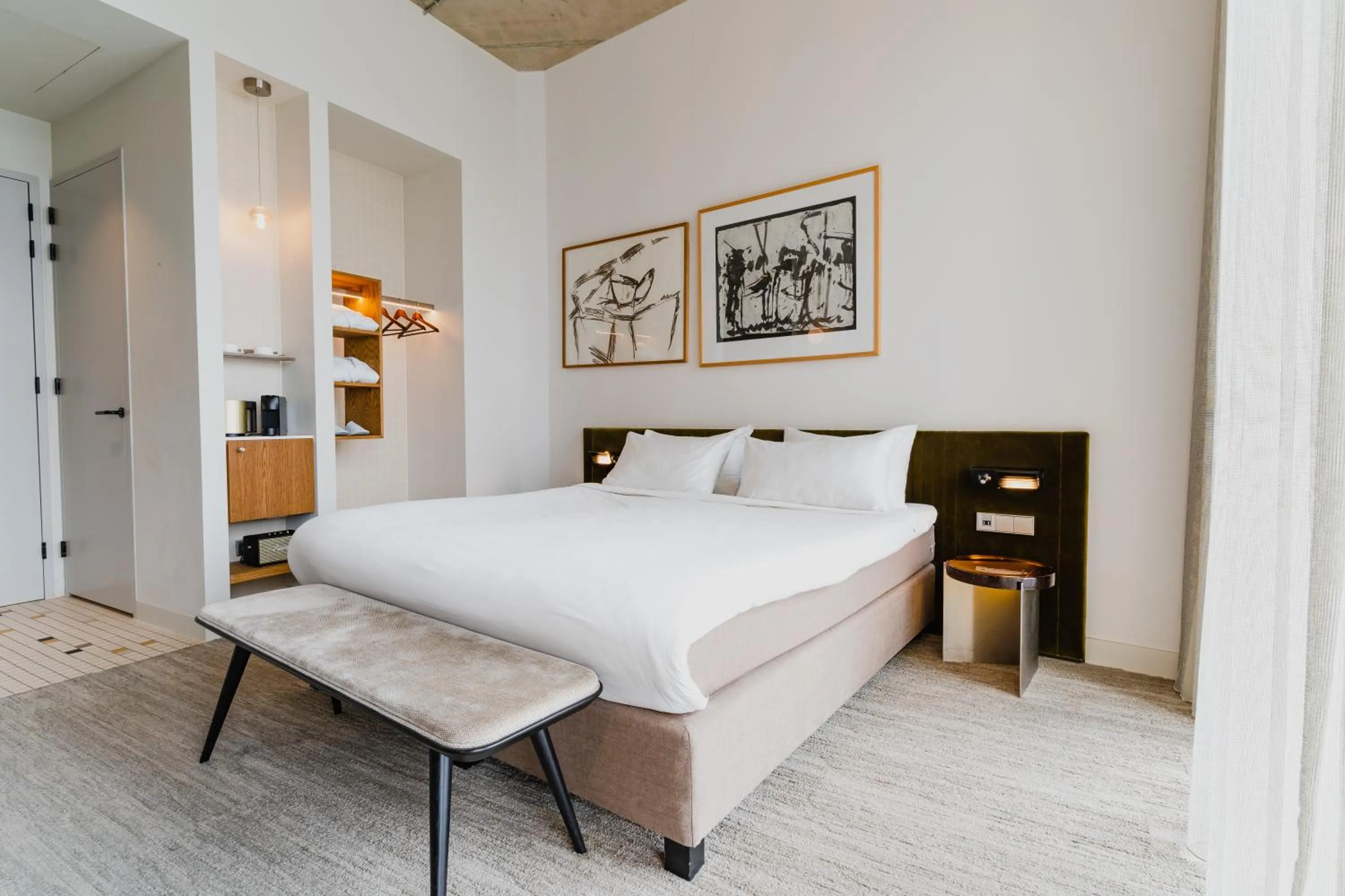 Deluxe Double or Twin Room – Riverfront View in Hotel Pontsteiger