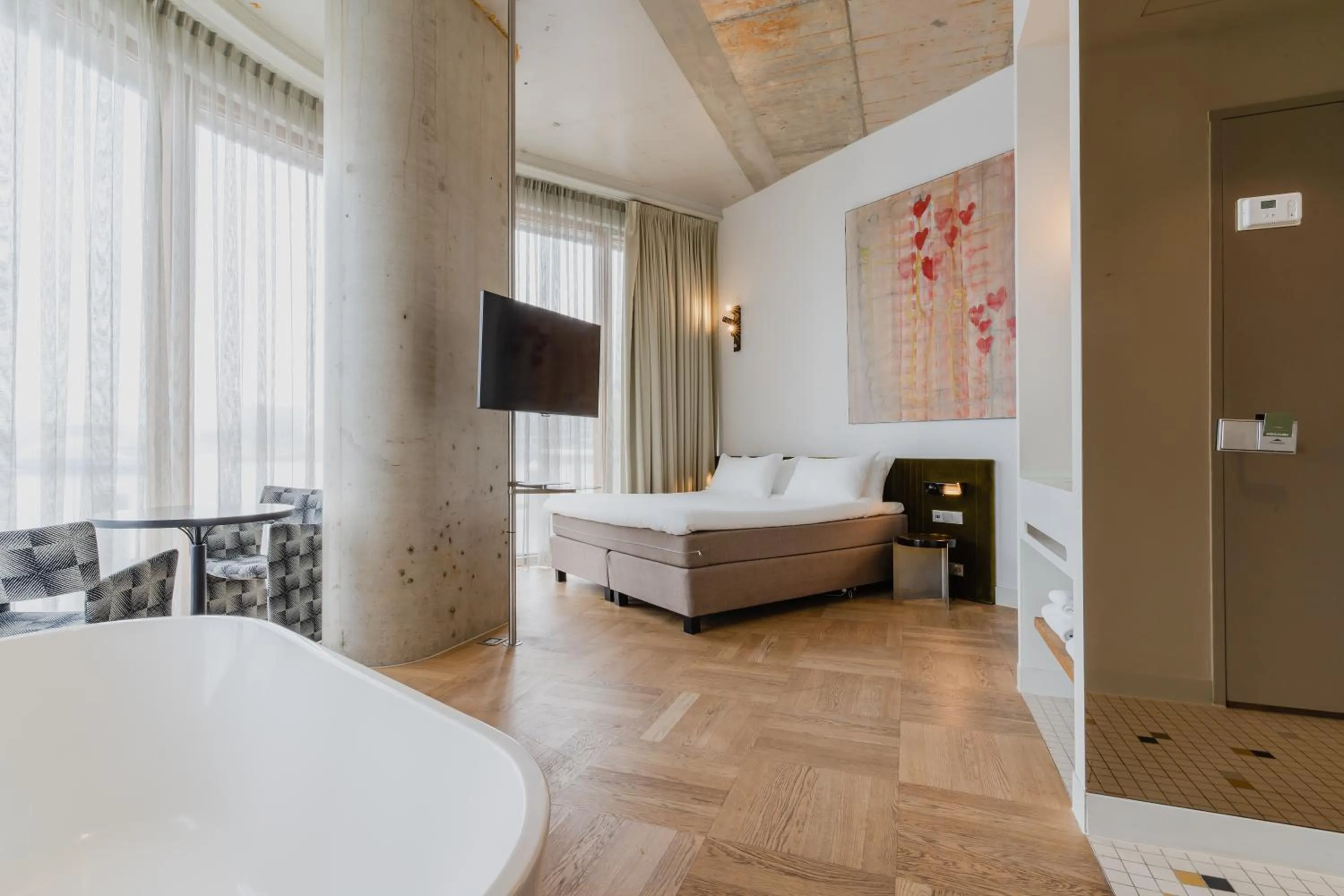 Junior Suite Double or Twin – Riverfront View in Hotel Pontsteiger