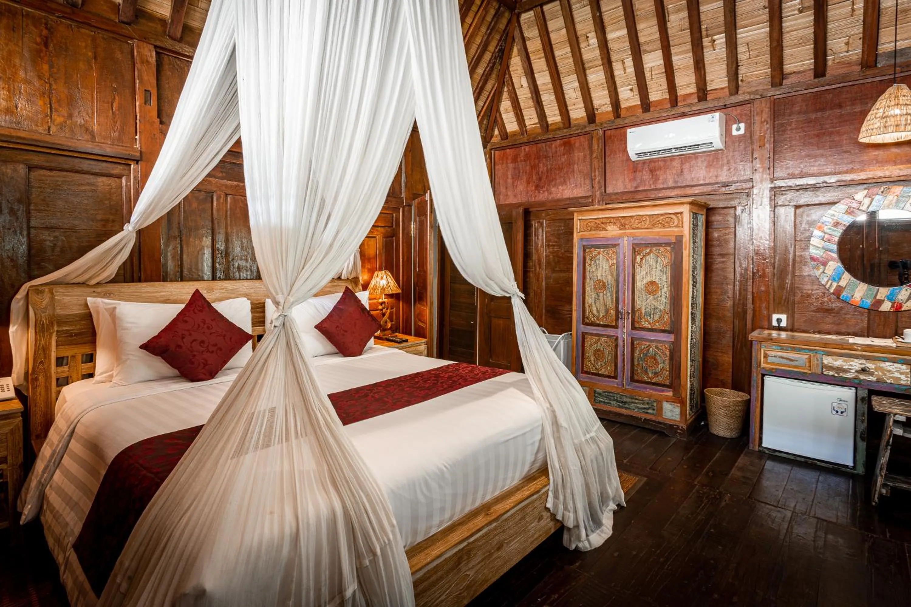 Joglo Suite Room with Garden View in Keramas Sacred River Retreat Resort and Villa