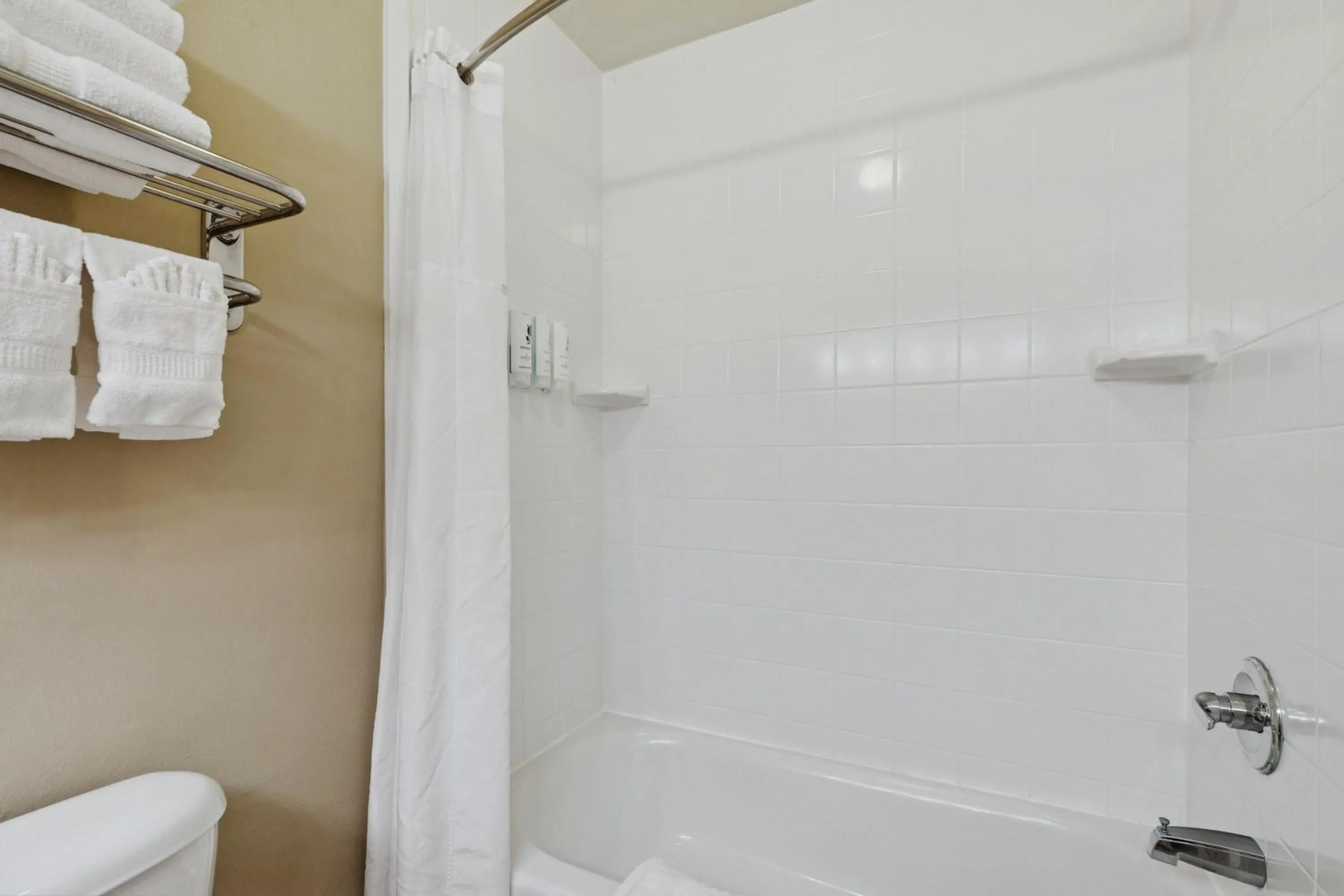 King Room - Non-Smoking in Country Inn & Suites by Radisson, Covington, LA