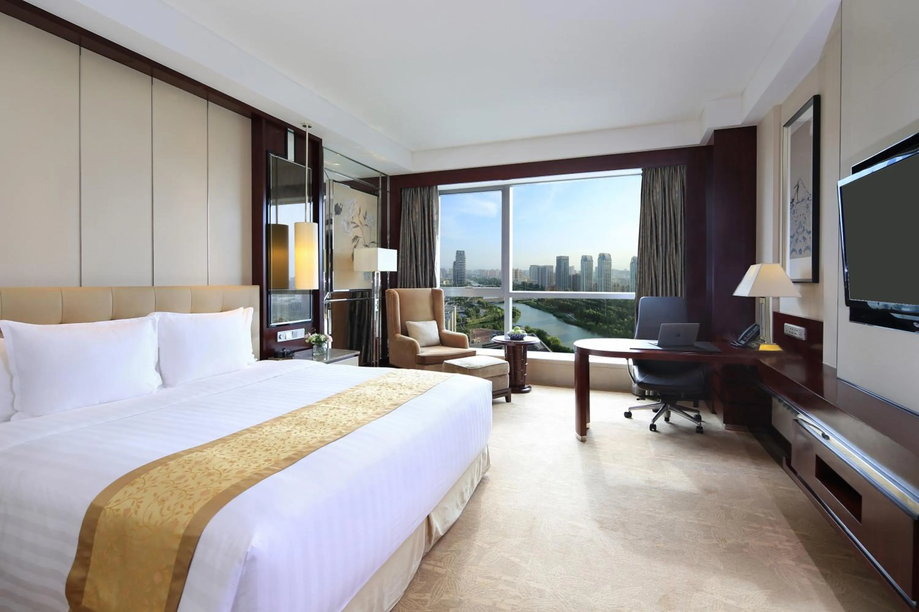 Superior King Bed Room in Pan Pacific Ningbo